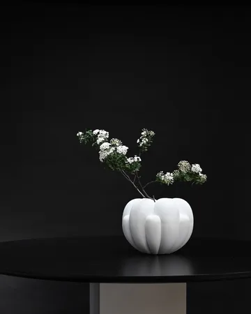 Bloom βάζο petit 22,5x24 cm - Bone white - 101 Copenhagen
