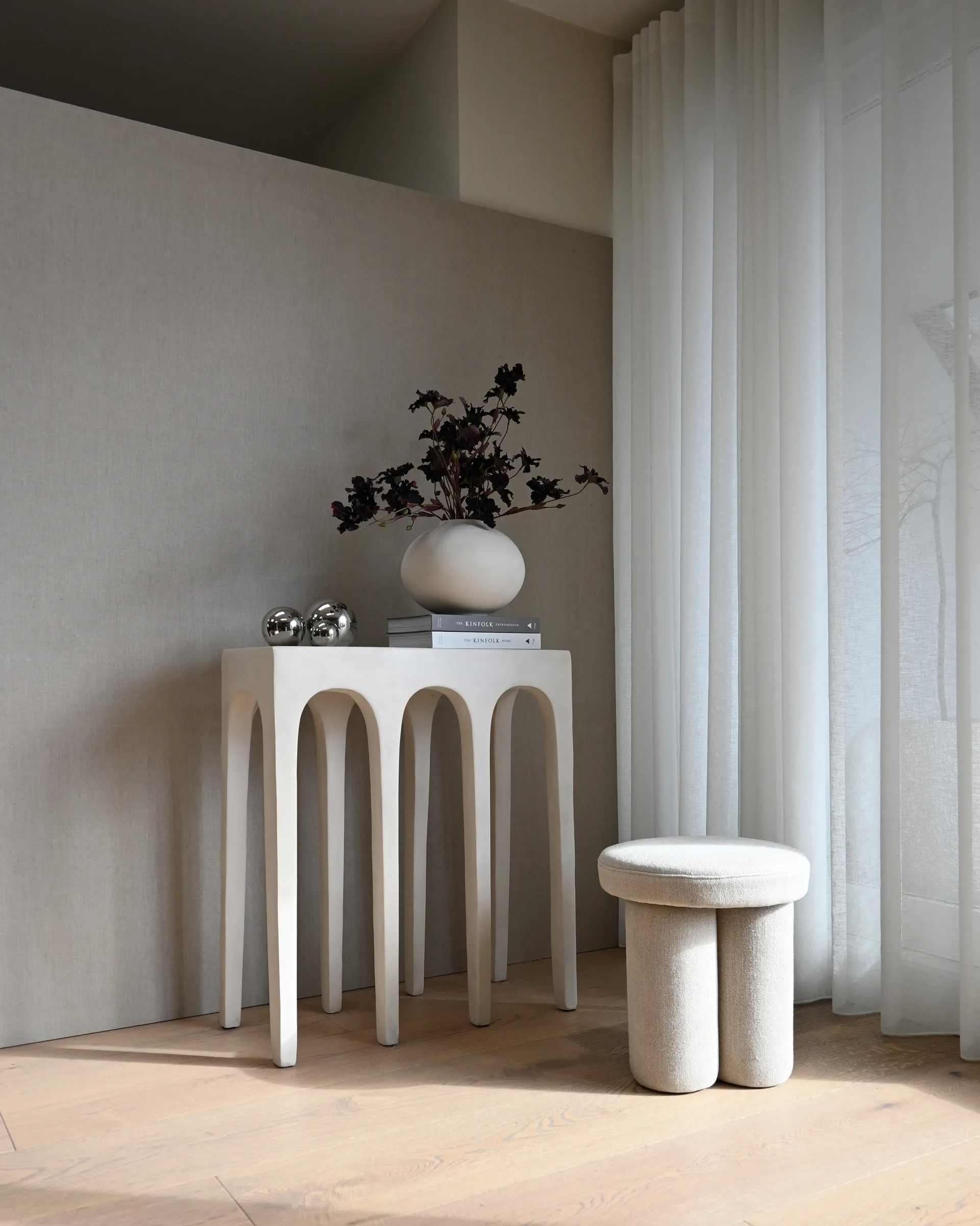 Τραπέζι τοίχου Bow Console 70.5x80 εκατοστά, Birch 101 Copenhagen