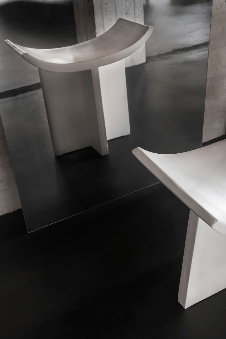 Σκαμπό Brutus 50x60 εκατοστά, Bone White 101 Copenhagen