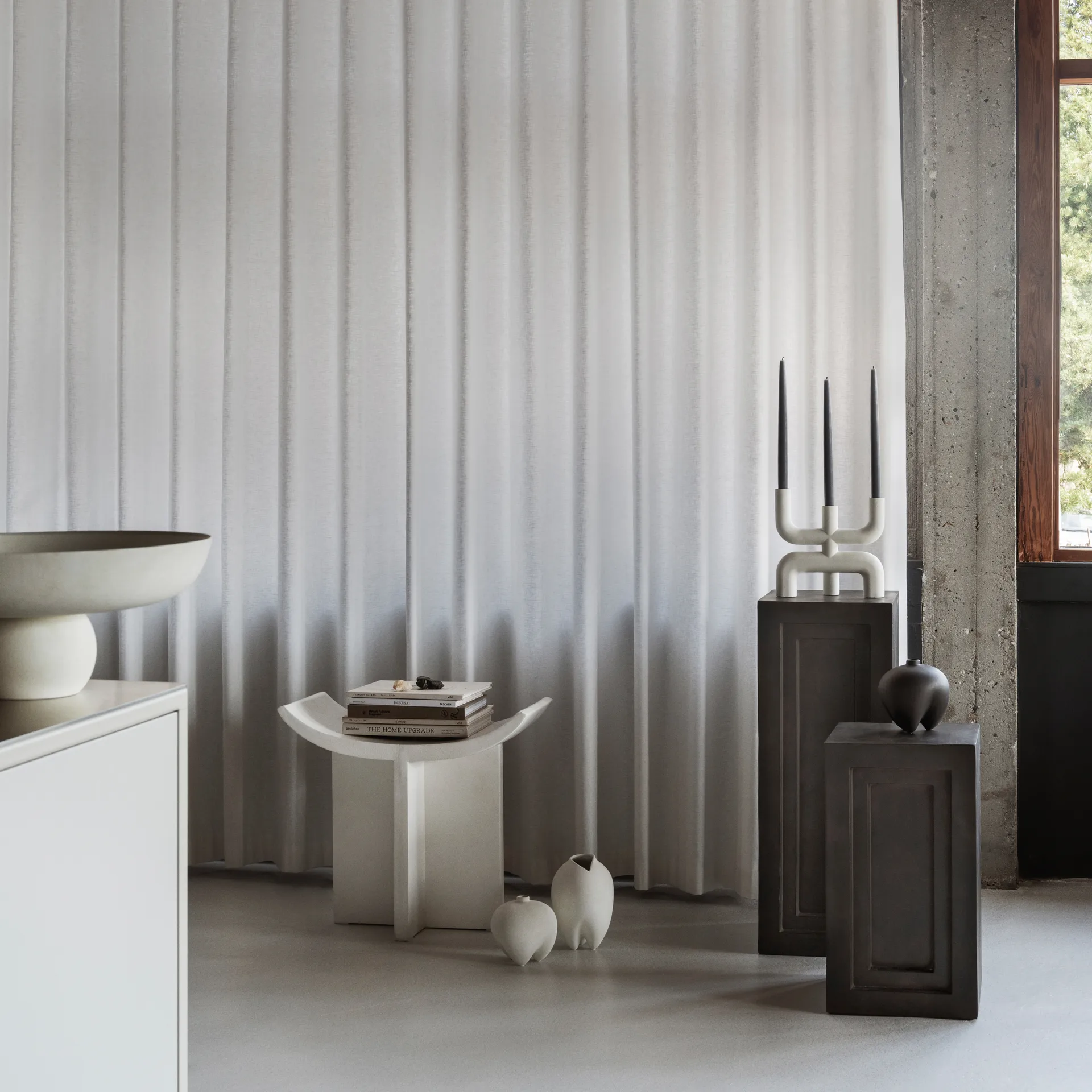 Σκαμπό Brutus 50x60 εκατοστά, Bone White 101 Copenhagen