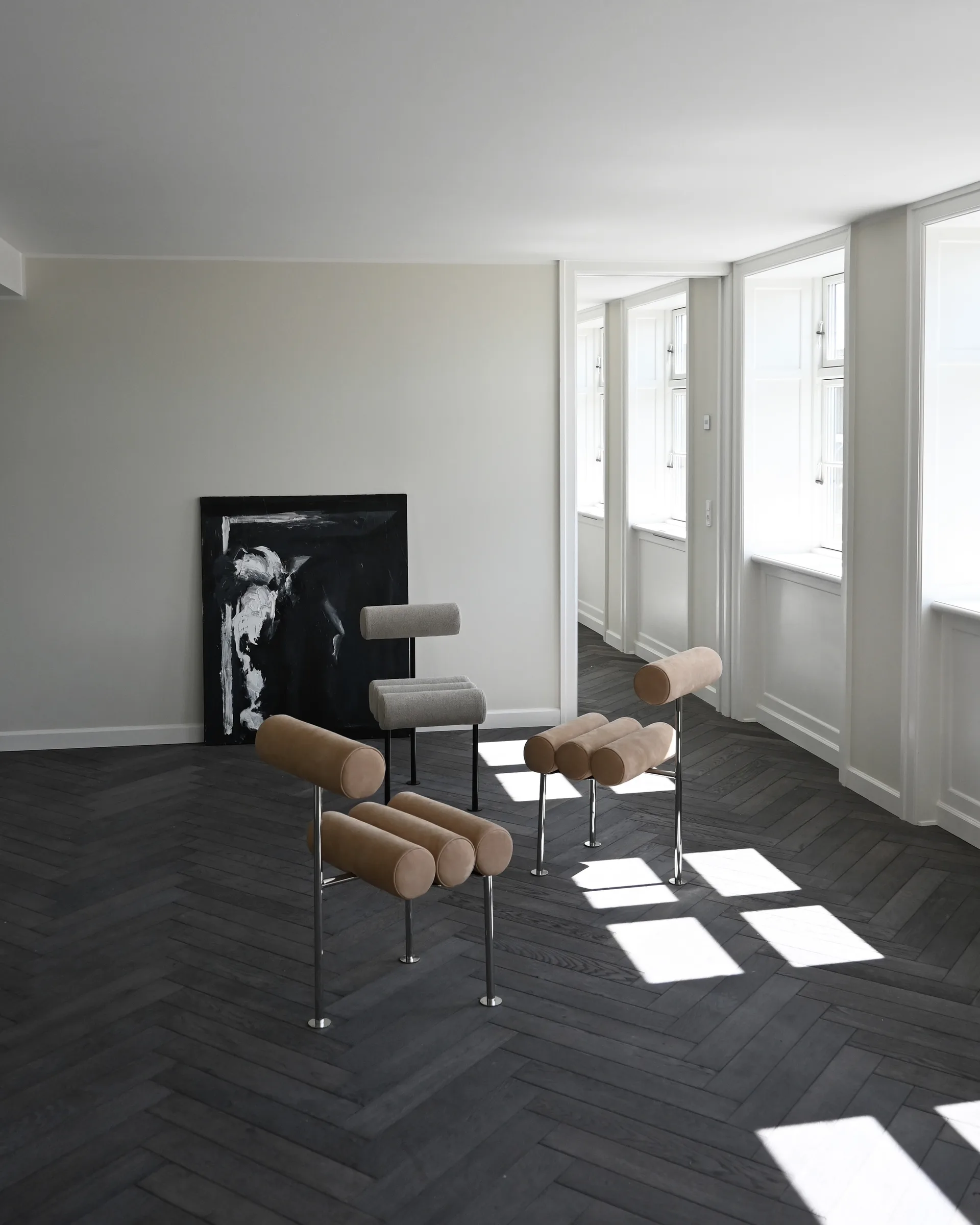 Hiro καρέκλα τραπεζαρίας, Black frame-Sand 101 Copenhagen