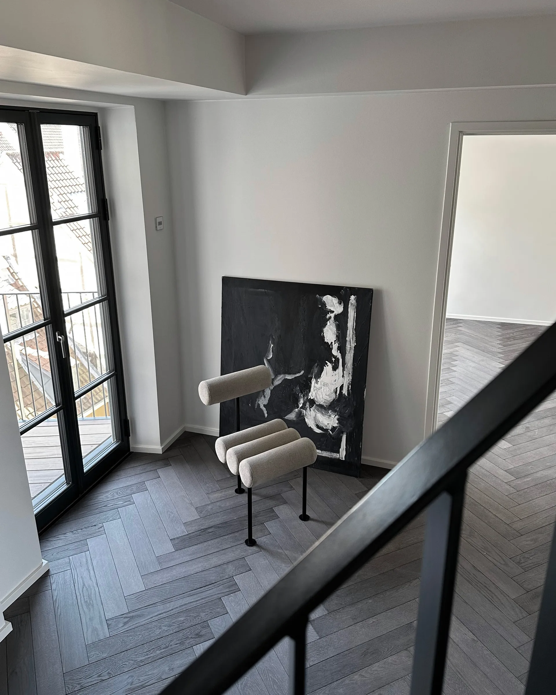 Hiro καρέκλα τραπεζαρίας, Black frame-Sand 101 Copenhagen