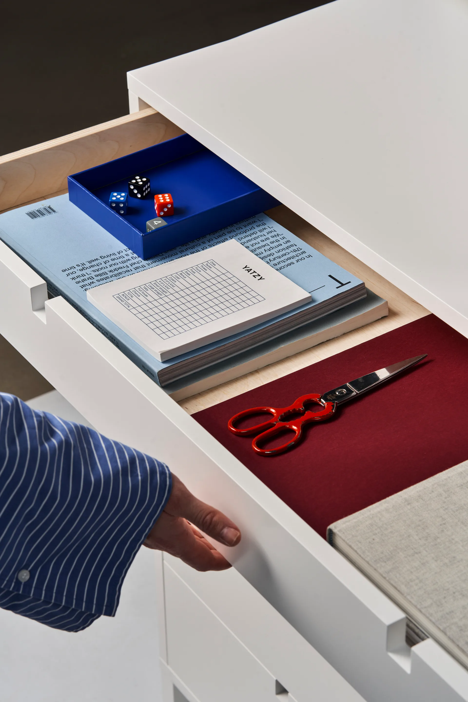 Τετράγωνη συρταριέρα, 5 συρτάρια, Λευκό 1898