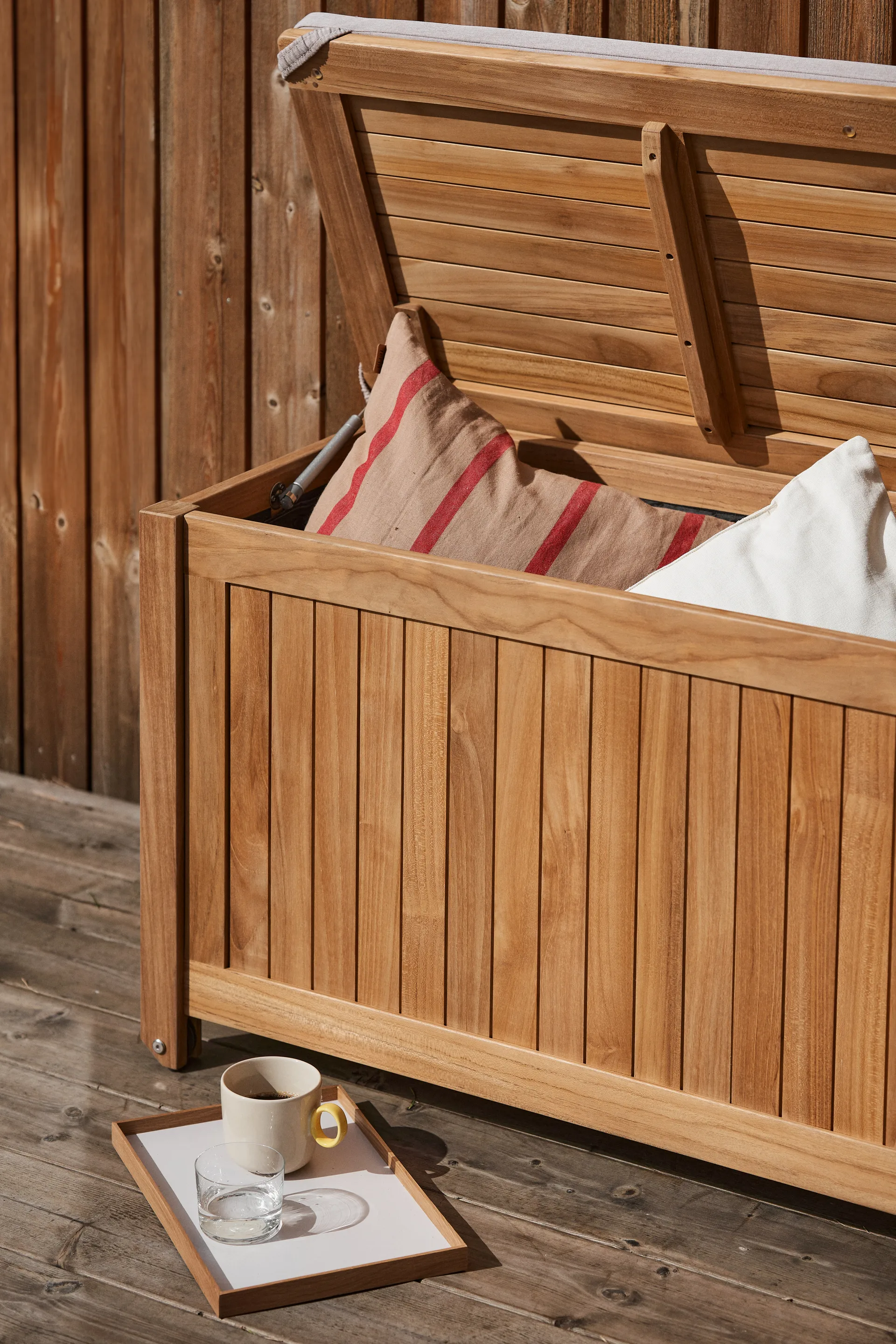 Κιβώτιο μαξιλαριών Bjärknäs με ρόδες S 130x50x60 cm, Teak 1898