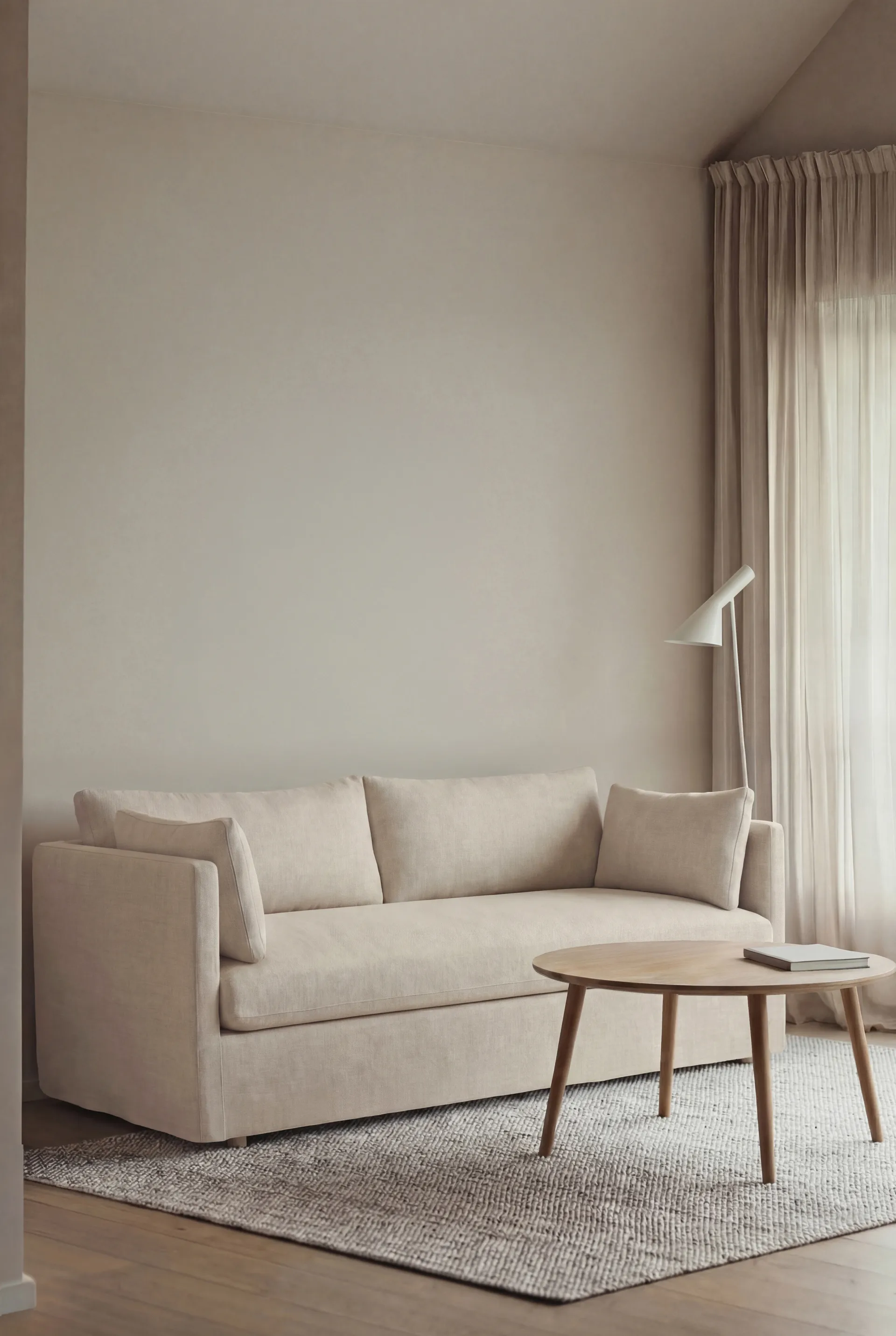 Linnevik καναπές, Same Beige 6670-Λευκή λαδωμένη δρυς, 2 θέσεων, με φούστα 1898