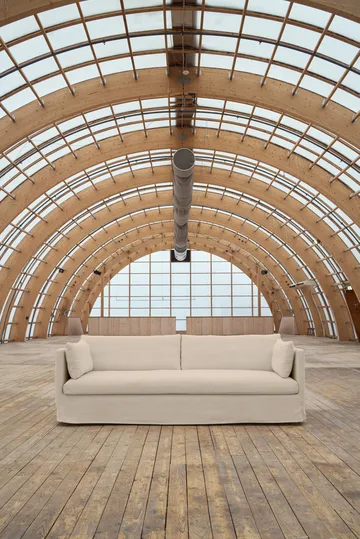 Linnevik καναπές - Same Beige 6670-Λευκή λαδωμένη δρυς, 4 θέσεων, με φούστα - 1898