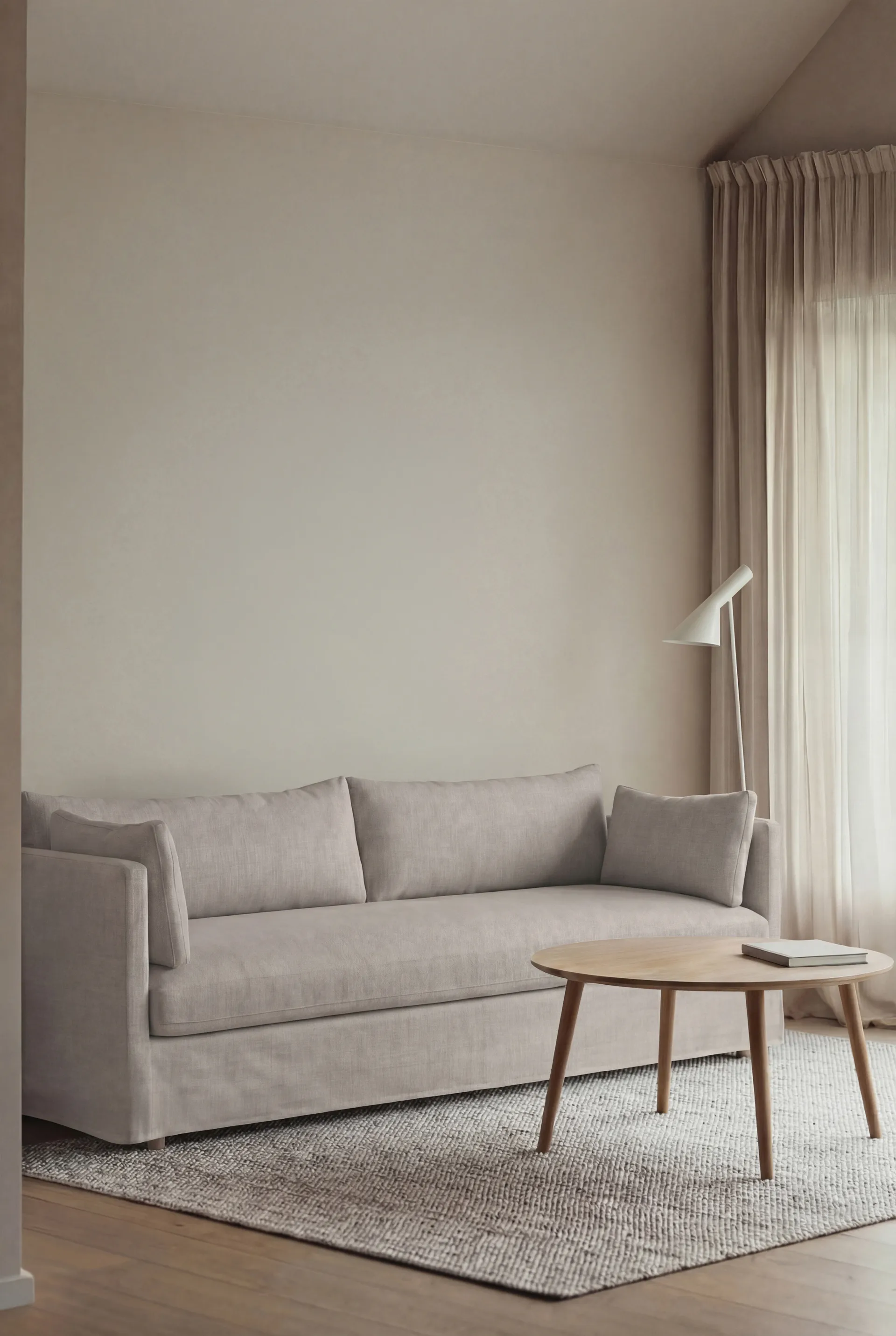 Linnevik καναπές, Same Grey 6673-Λευκή λαδωμένη δρυς, 4 θέσεων, με φούστα 1898