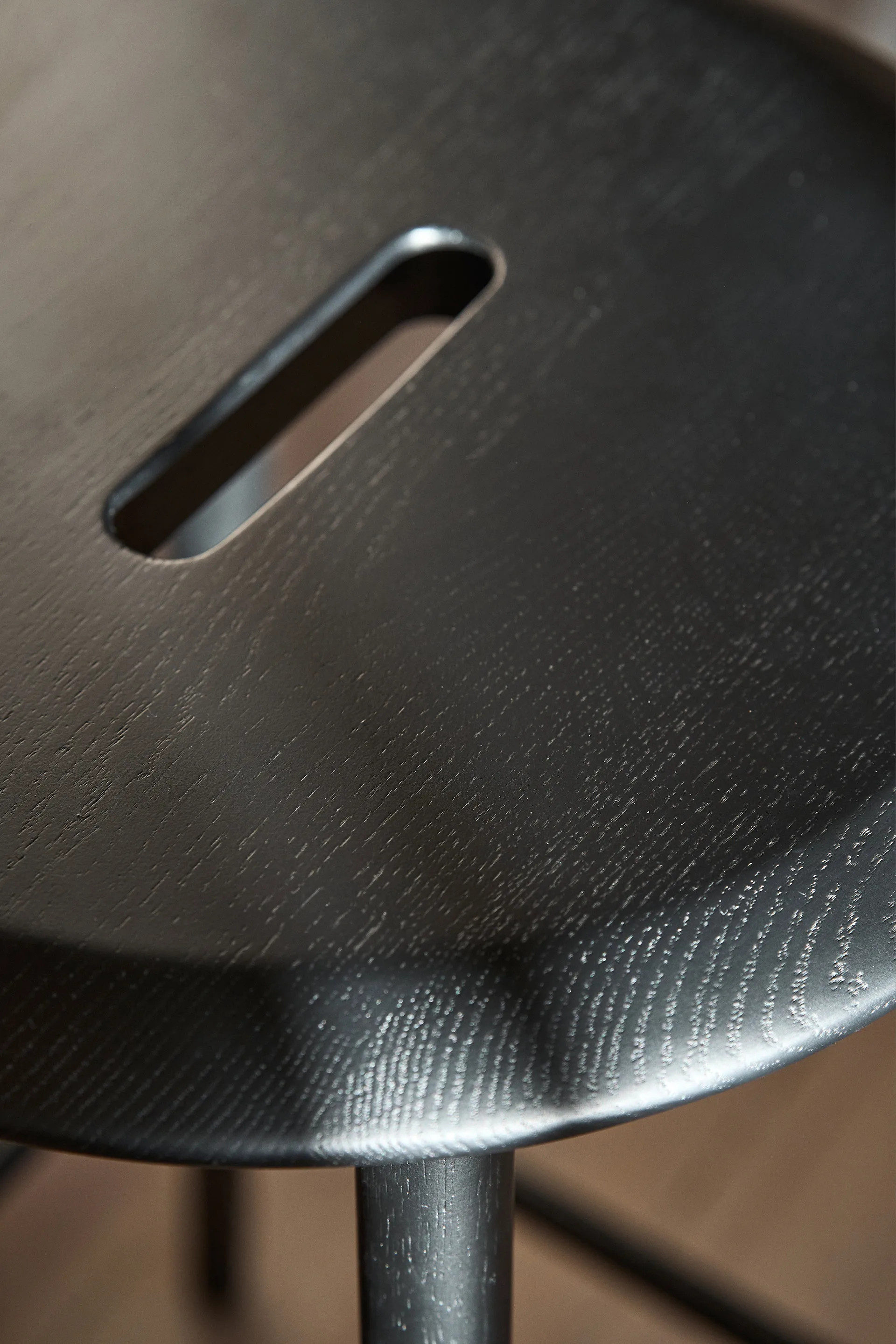 Norrabo σκαμπό 65 cm, Μαύρη λακαρισμένη δρυς 1898