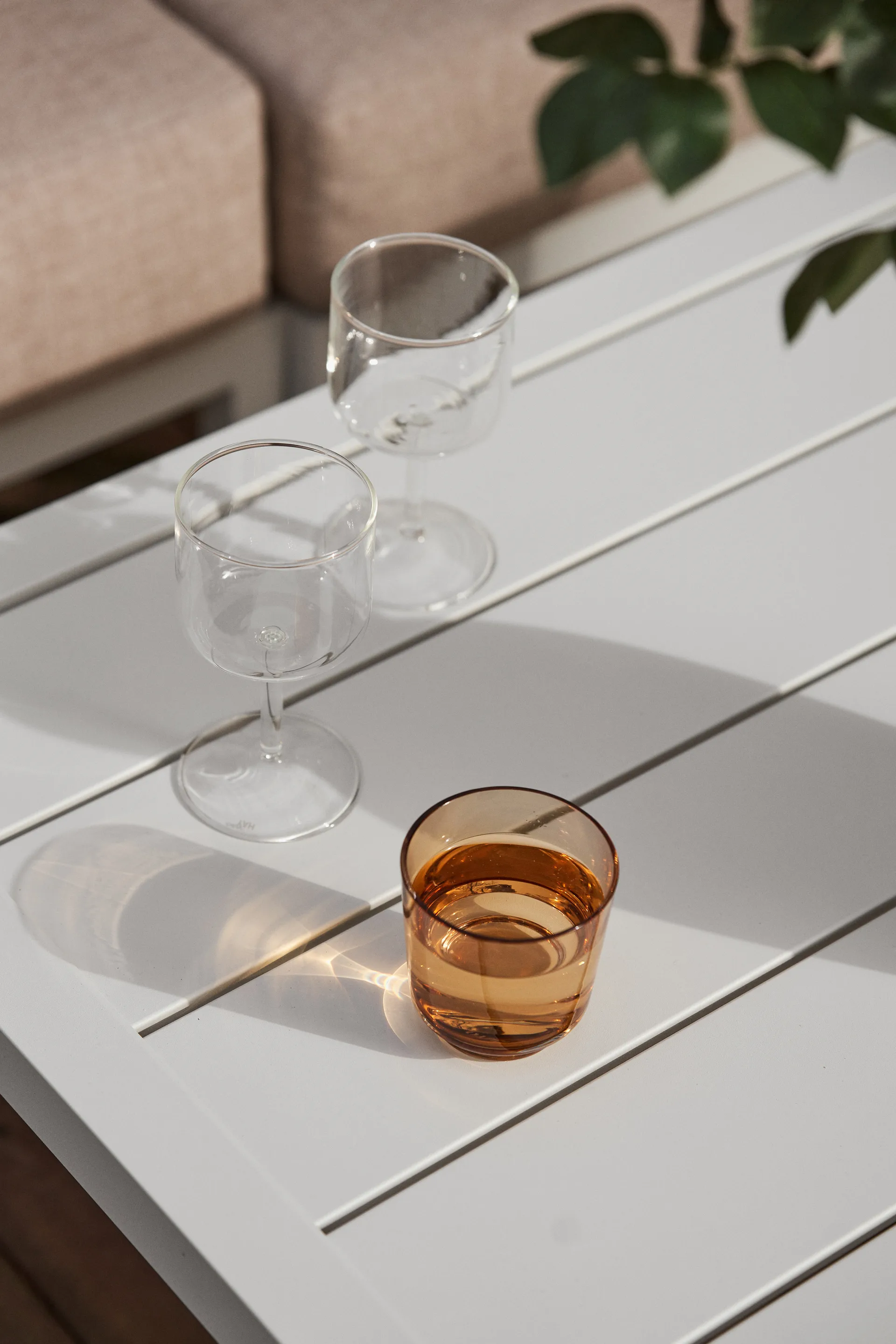 Τραπεζάκι σαλονιού Santander 78x78x40 cm, Λευκό αλουμίνιο 1898