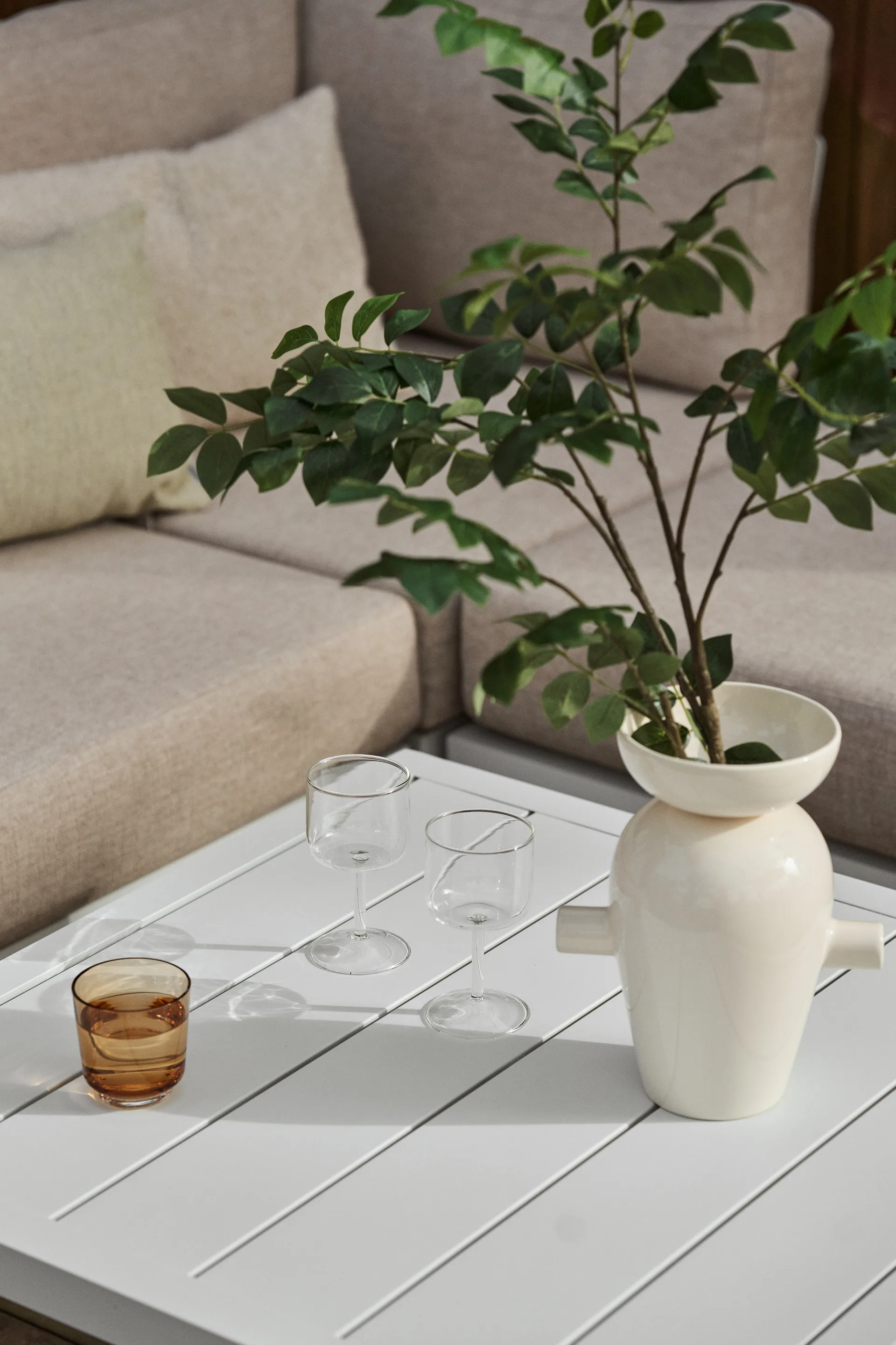 Τραπεζάκι σαλονιού Santander 78x78x40 cm, Λευκό αλουμίνιο 1898