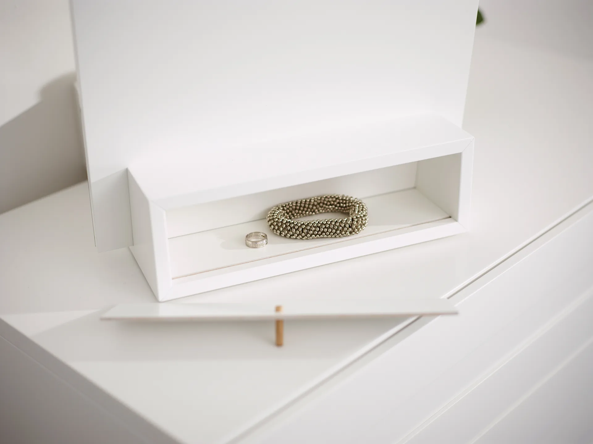 Me επιτραπέζιος καθρέφτης με αποθήκευση, Λευκό, 34x57x30 εκ. A2