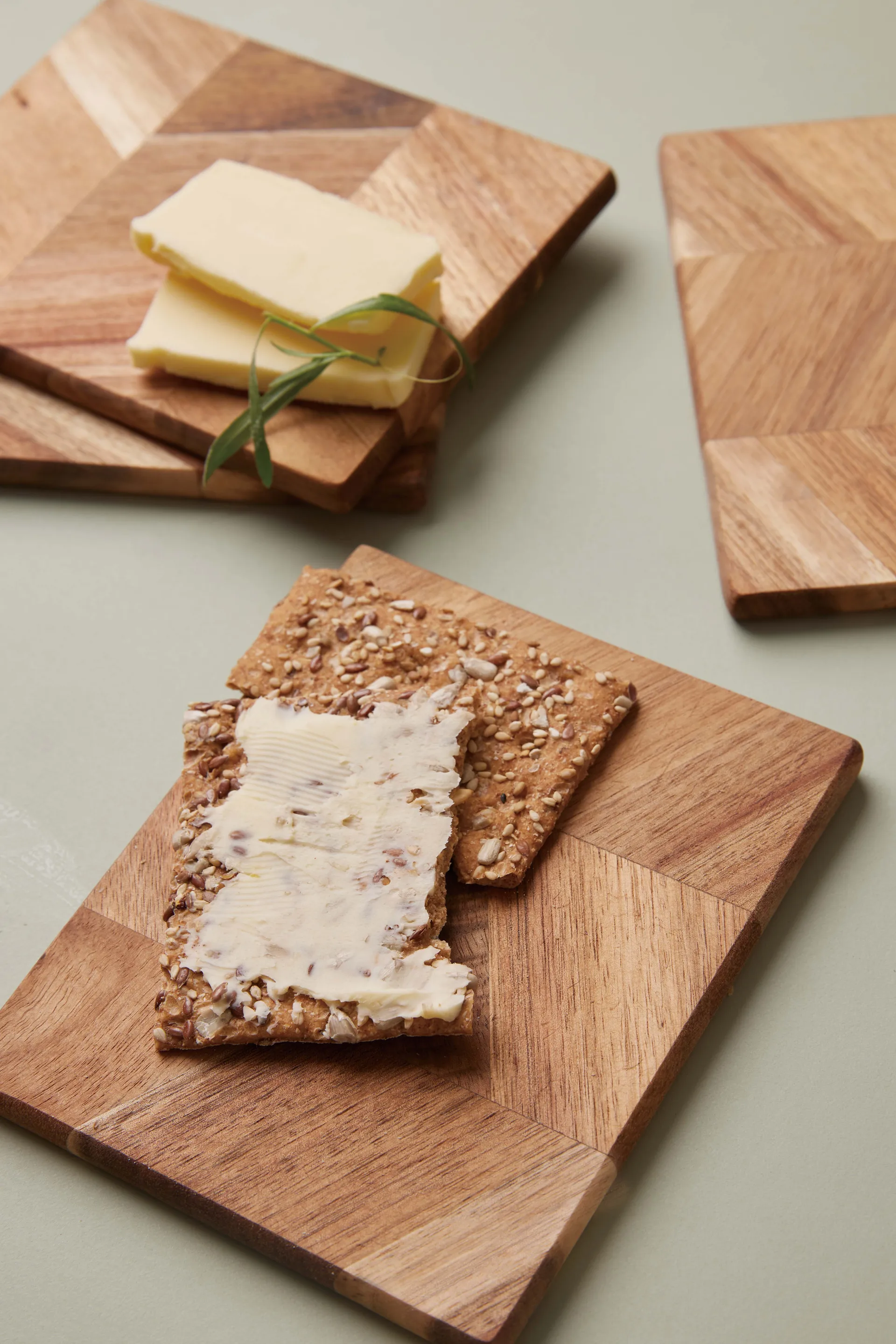 Τραπέζι κοπής με μοτίβο ψαροκόκκαλο 12x15 εκ. 4 τεμάχια, Δέντρο Ακακίας  Aida