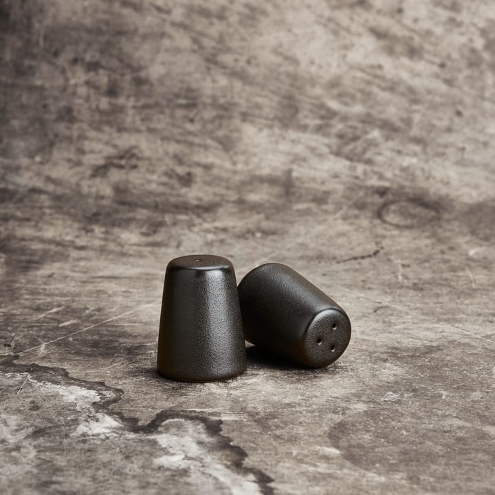 Raw σετ αλατιέρας πιπεριέρας, Titanium Black Aida