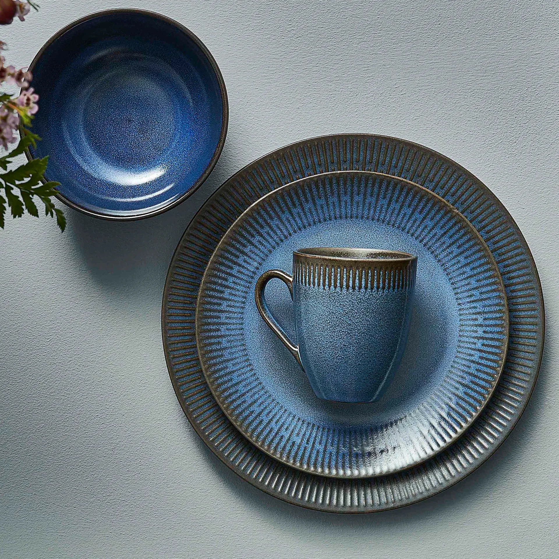 Relief πιάτο 27 cm, μπλε Aida