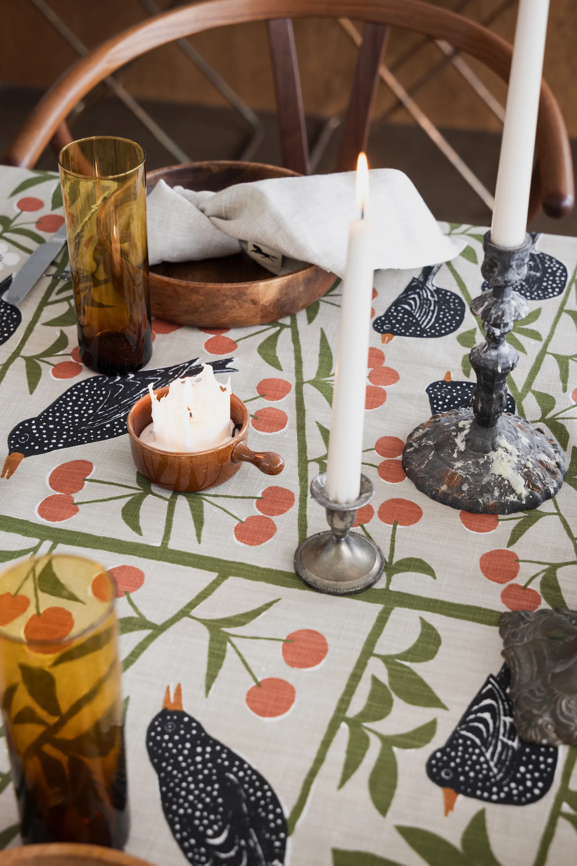 Körsbärsträdgården τραπεζομάντηλο, Μπεζ, 145x250 cm Almedahls