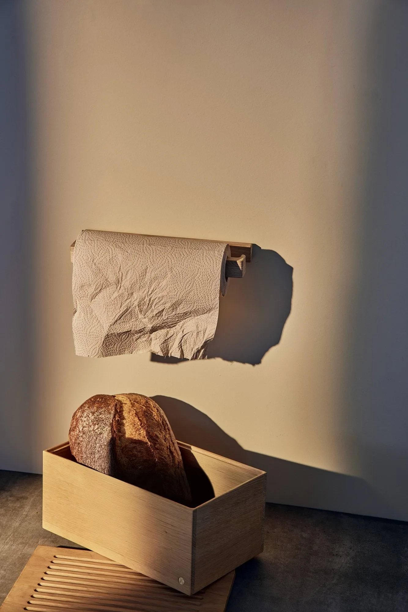 Andersen βάση για χαρτί κουζίνας 2, Βελανιδιά Andersen Furniture