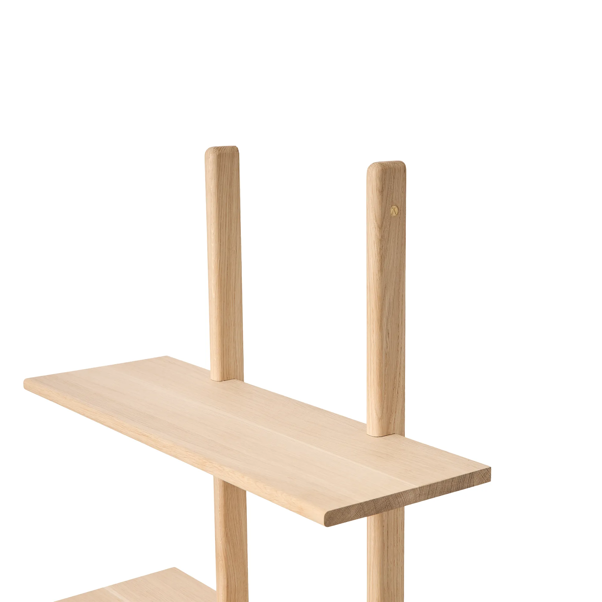 Essence ραφιέρα τοίχου, Oak, 70x25x140 cm Andersen Furniture