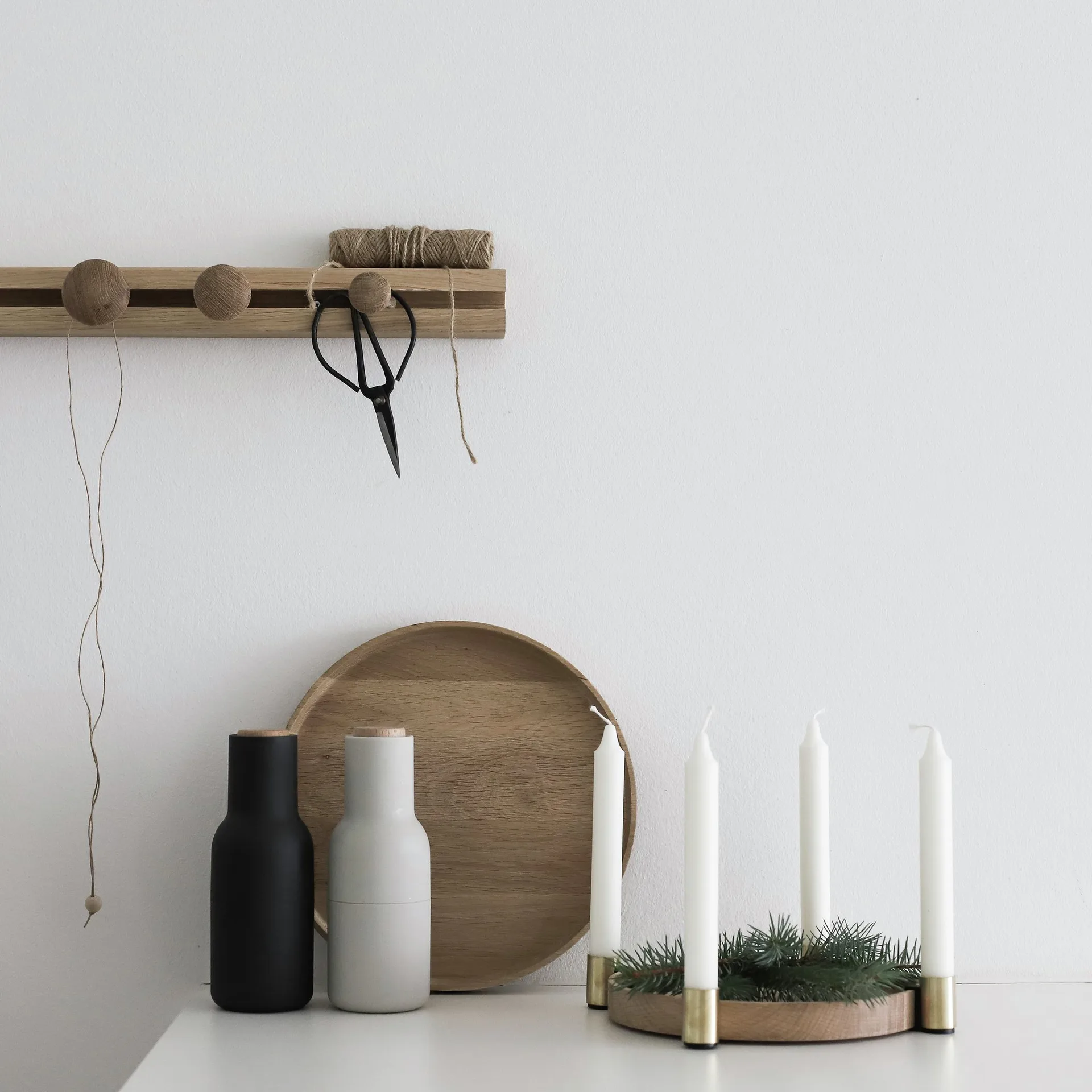 Κηροπήγιο για μεγάλα κεριά, Luna, δρυς-μπρούτζος Applicata