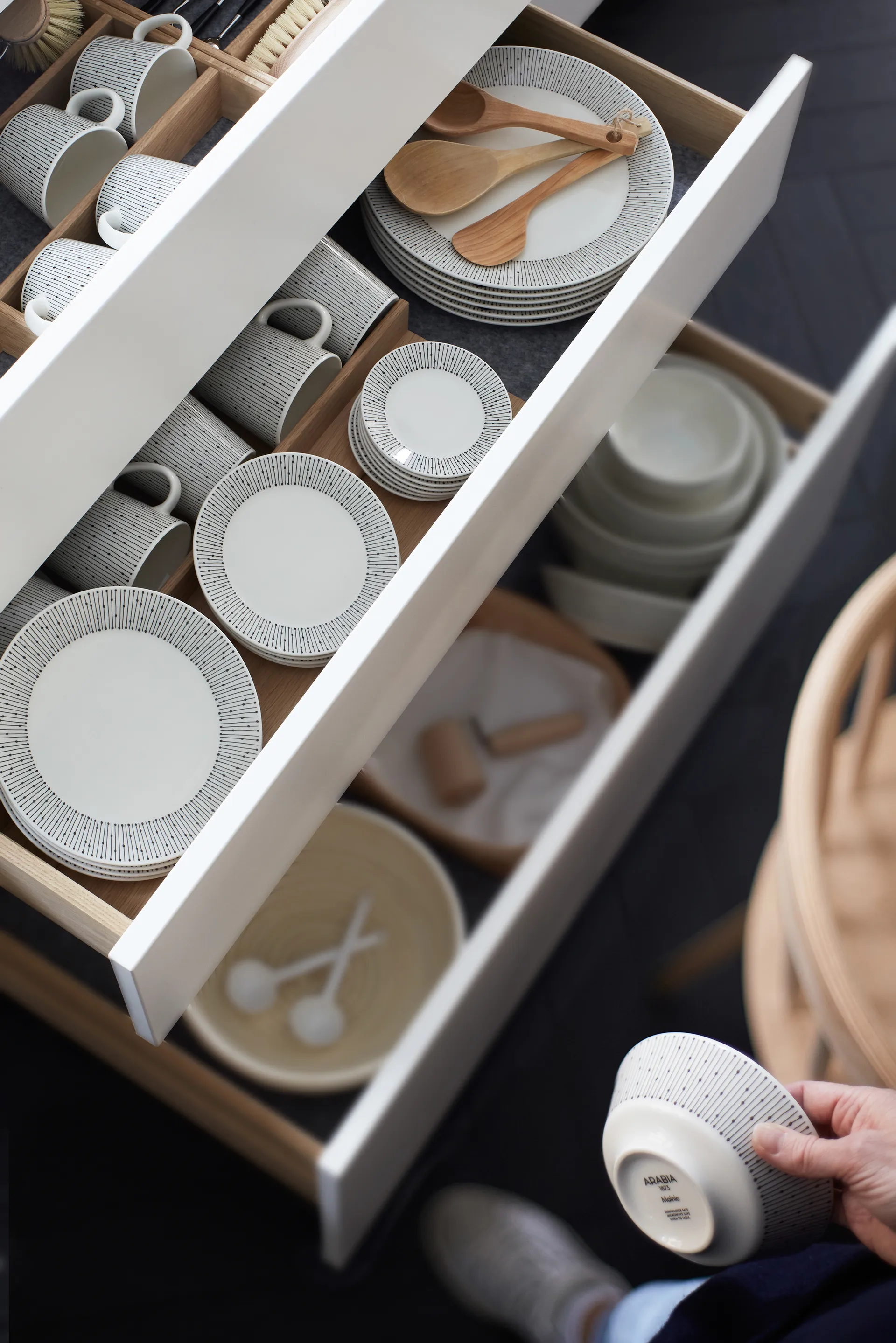 Mainio Sarastus πιάτο Ø 25 cm, Μαύρο-λευκό Arabia