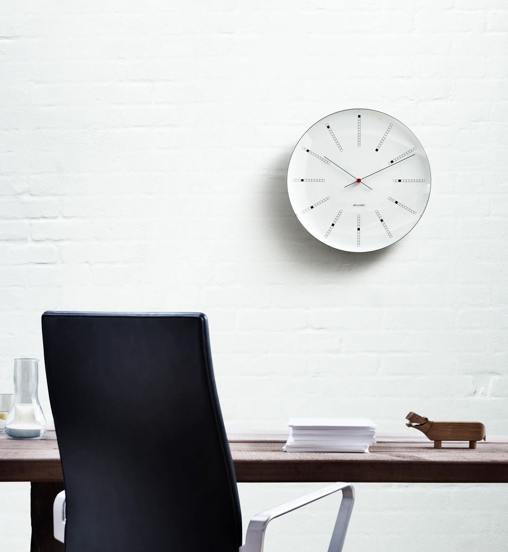 Arne Jacobsen Bankers ρολόι τοίχου, Ø 290 mm Arne Jacobsen Clocks
