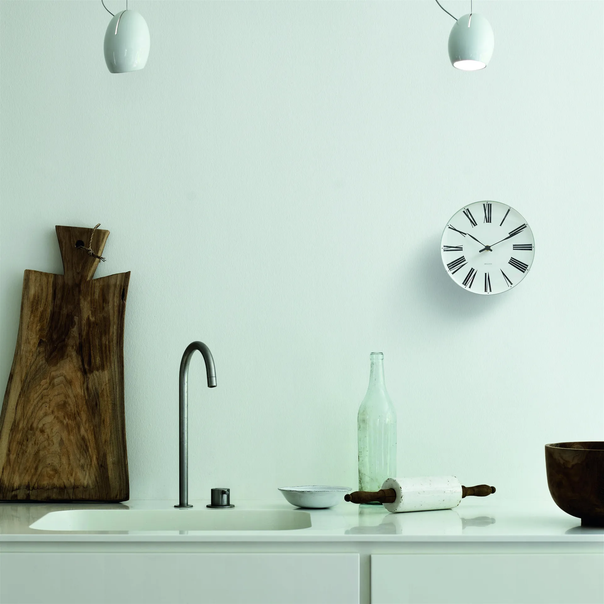 Arne Jacobsen Roman ρολόι τοίχου, Ø 16 cm Arne Jacobsen Clocks