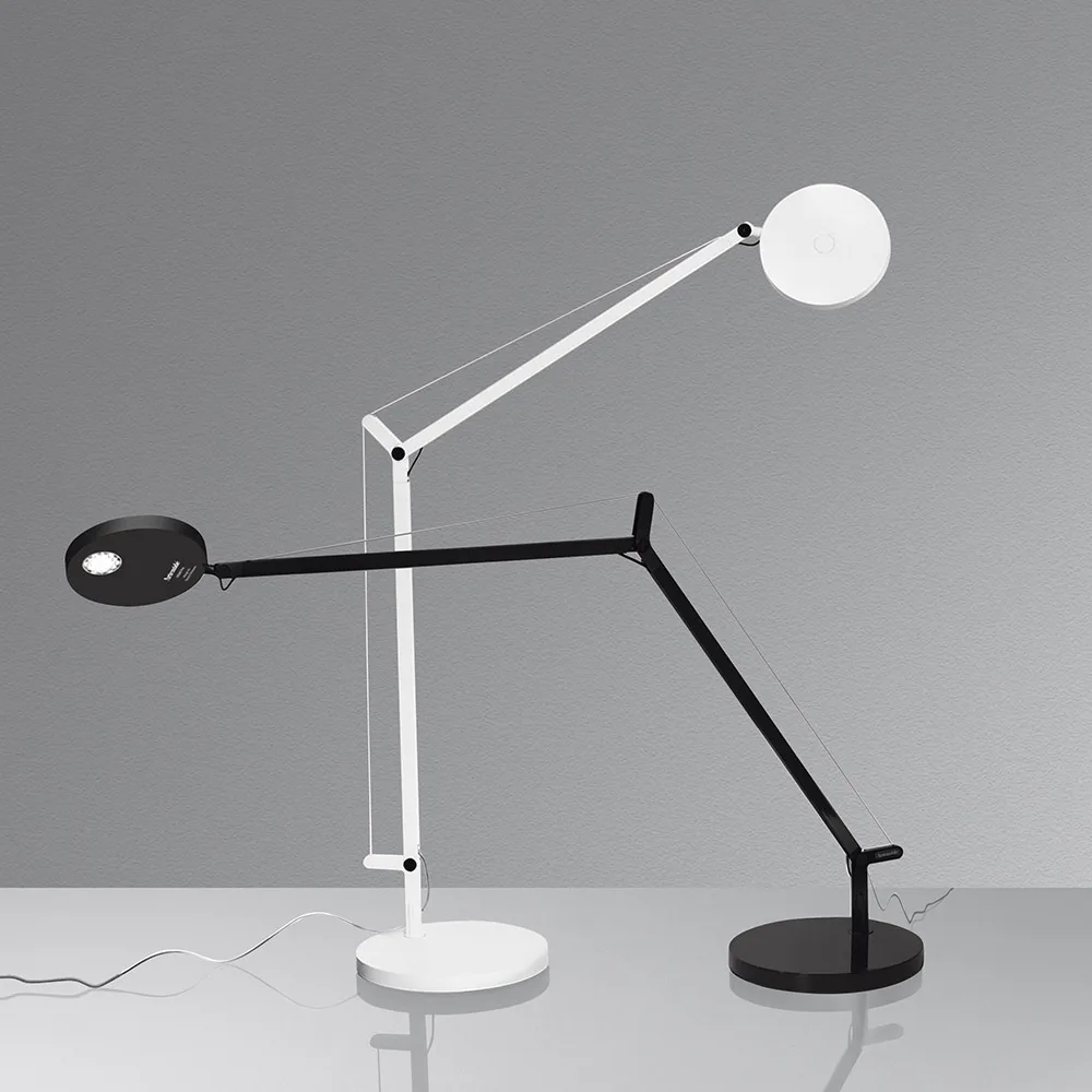 Demetra επιτραπέζιο φωτιστικό - Glossy black,  Artemide