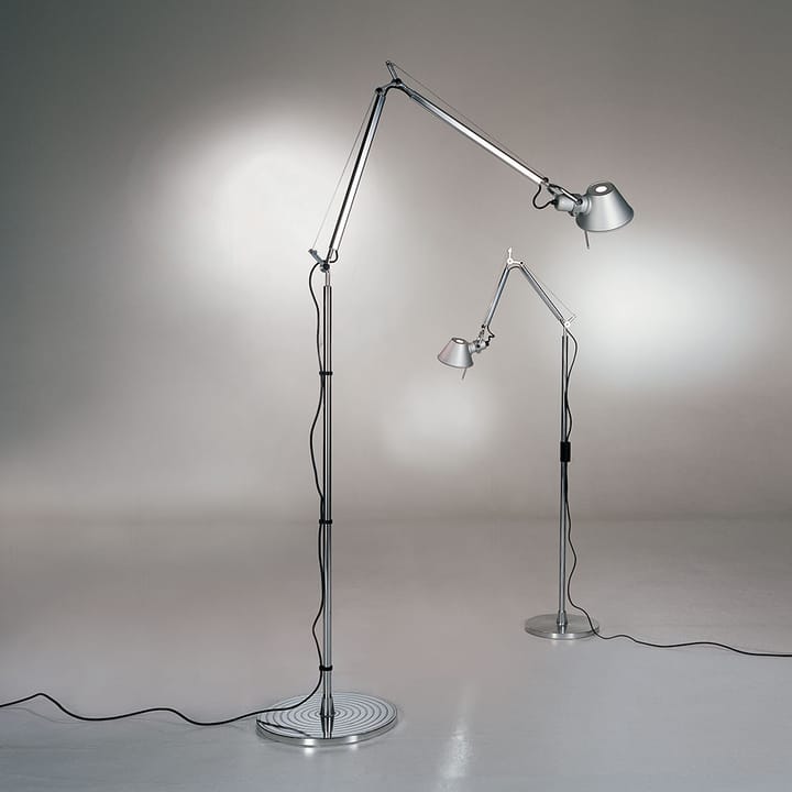 Φωτιστικό δαπέδου, Tolomeo Basculante, Μετάξι Artemide