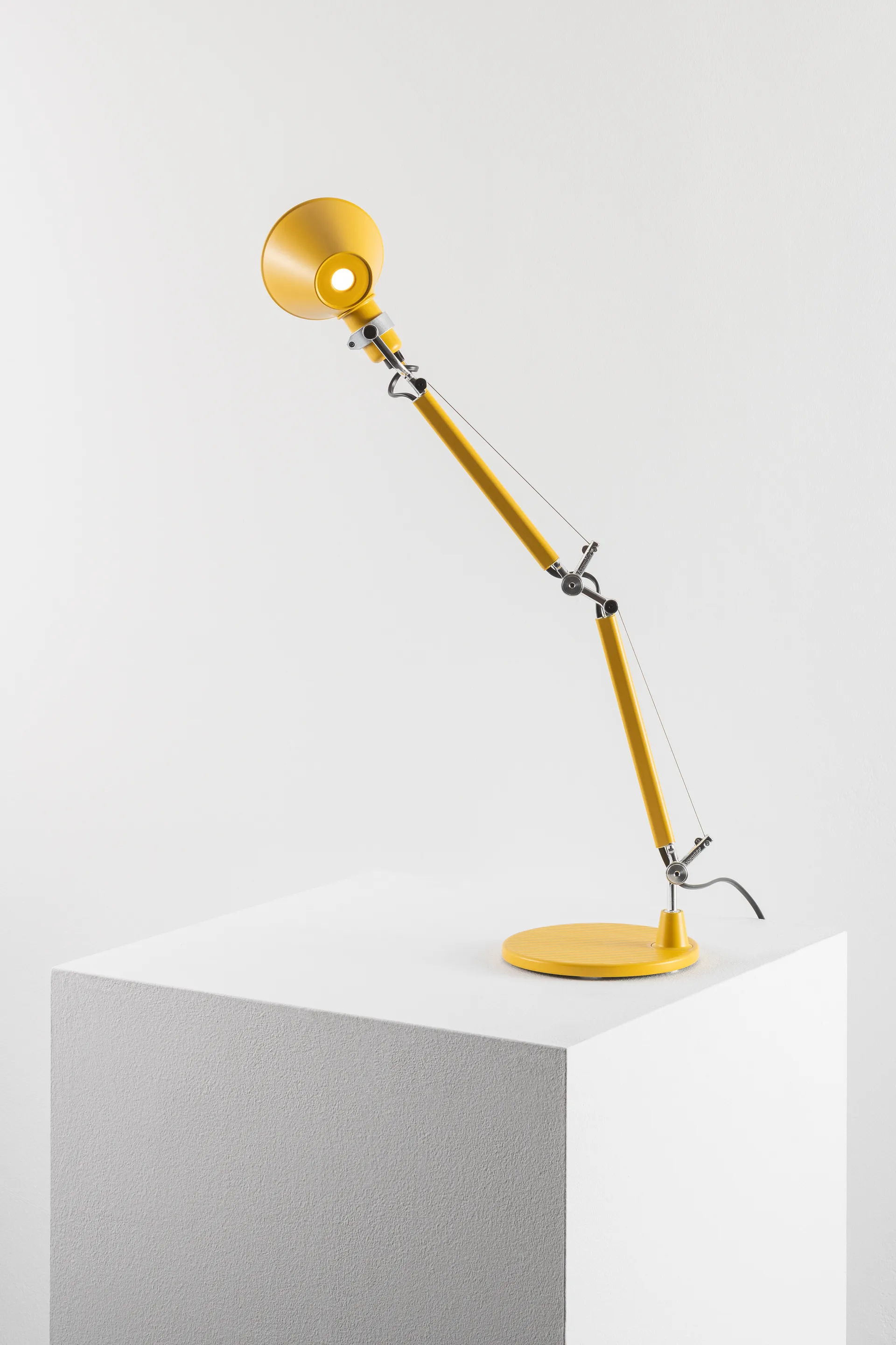 Μικρό επιτραπέζιο φωτιστικό, Tolomeo, Yellow Artemide