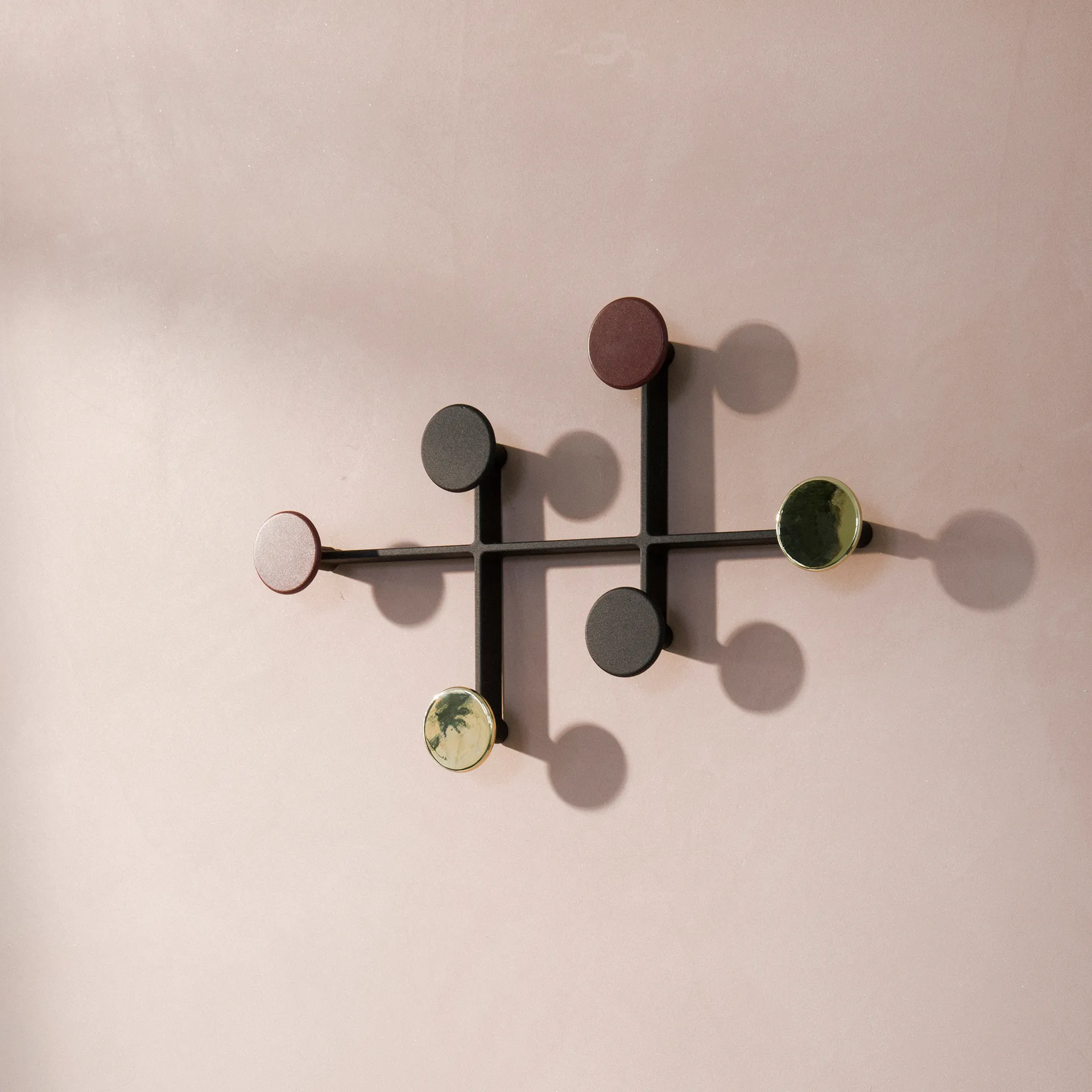 Afteroom κρεμάστρα για παλτό, μαύρο-ορείχαλκος Audo Copenhagen