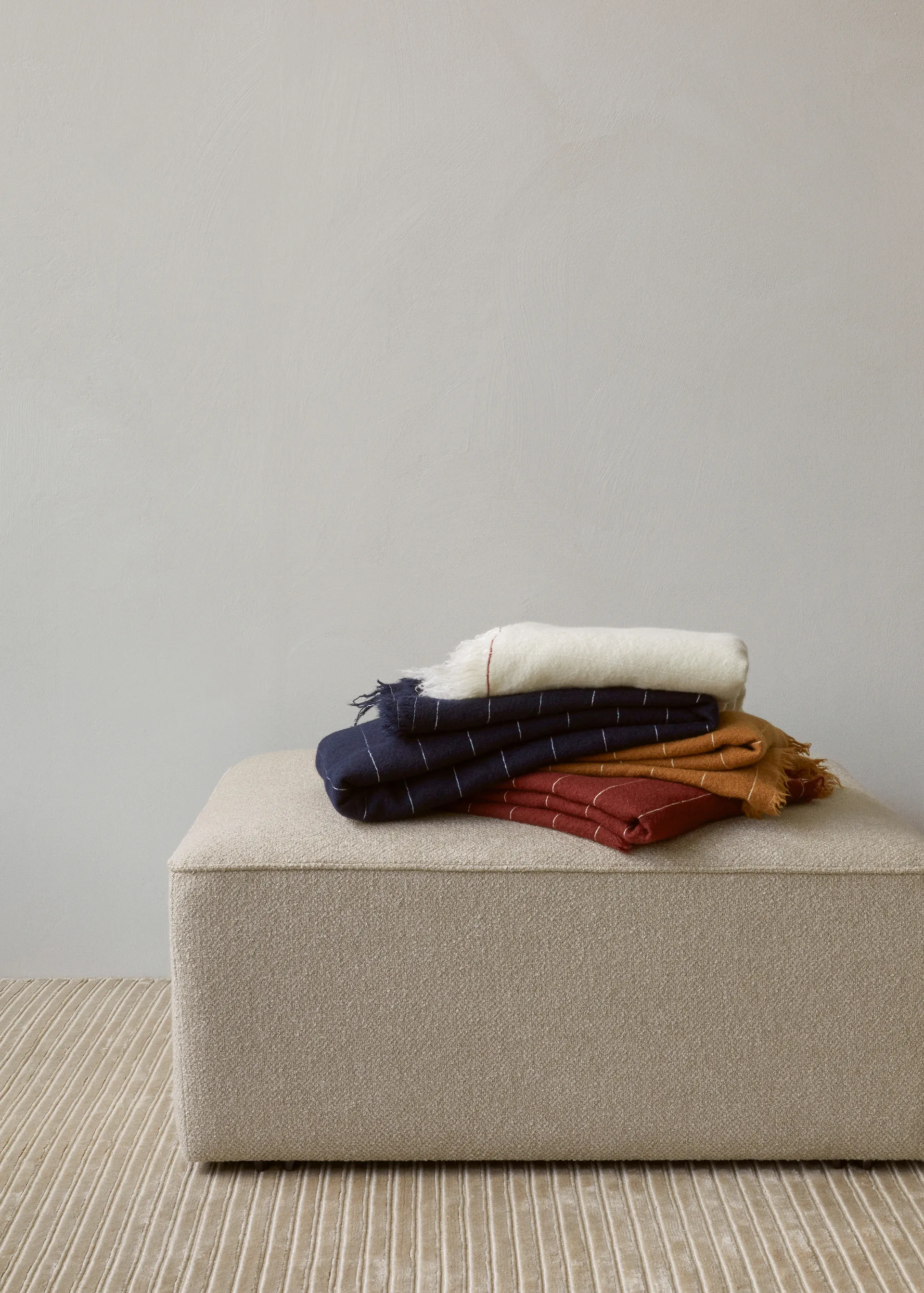 Battus ριχτάρι 130x185 cm, Λουλακί Audo Copenhagen