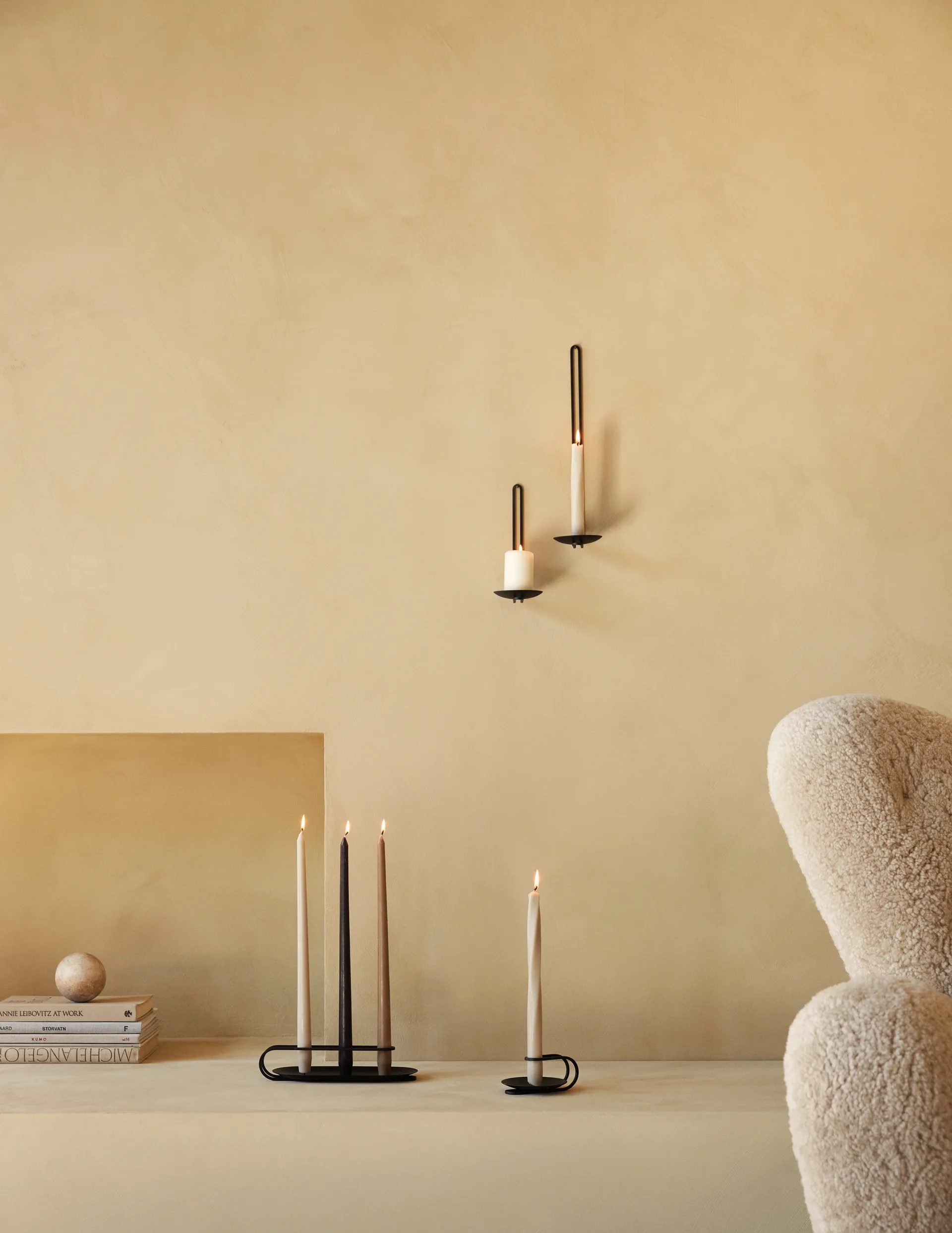 Clip βάση για κηροπήγιο τοίχου 20 εκατοστών, Μαύρο Audo Copenhagen