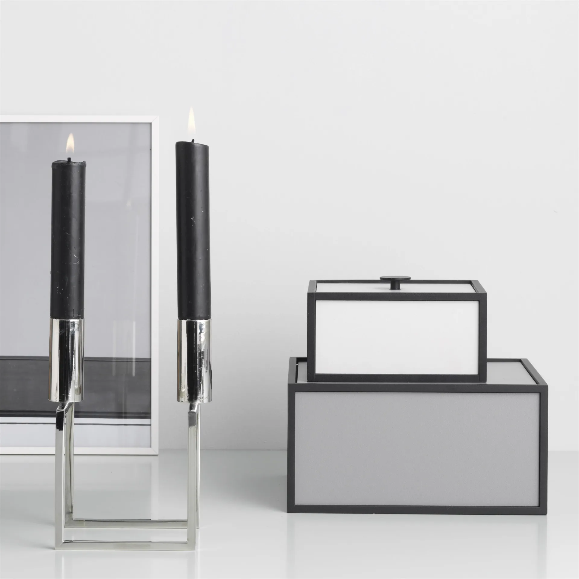 Frame 14 κουτί με καπάκι, σκούρο γκρι Audo Copenhagen