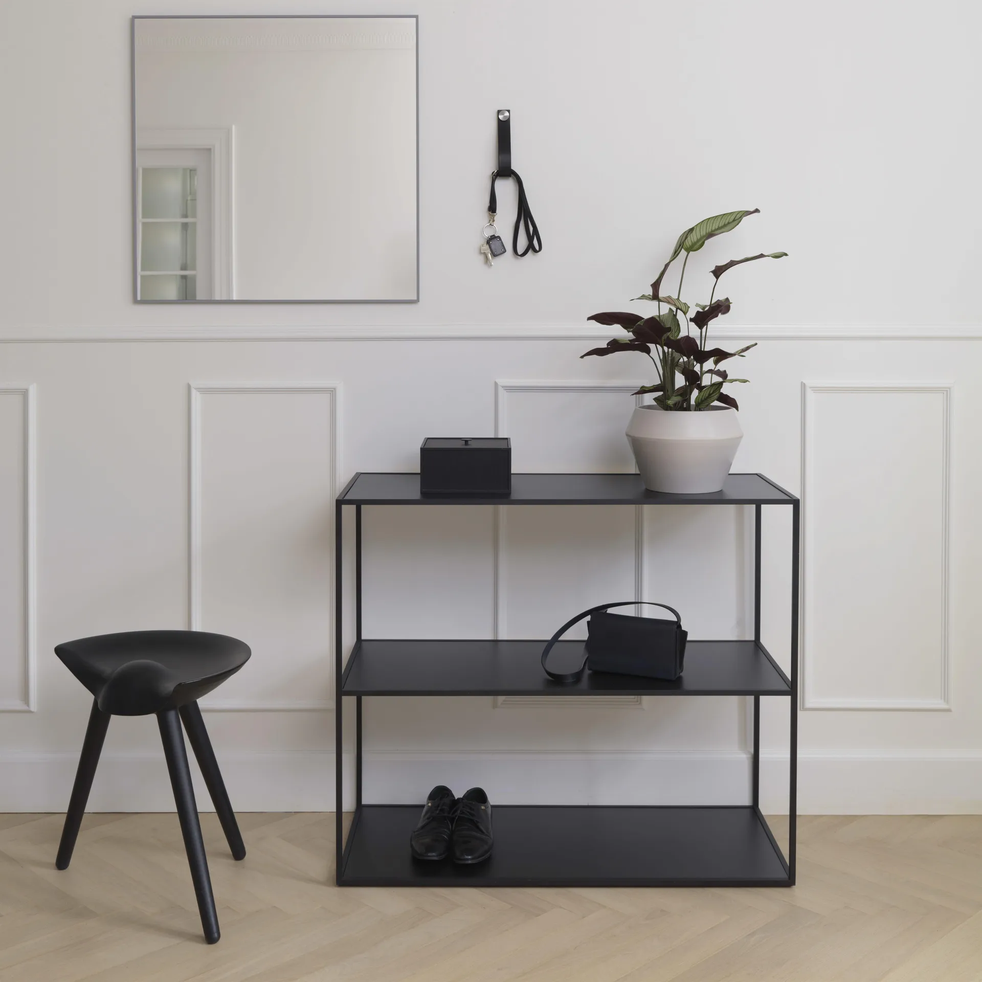 Frame 20 κουτί με καπάκι, δεσποτάκι με μαύρη βαφή Audo Copenhagen