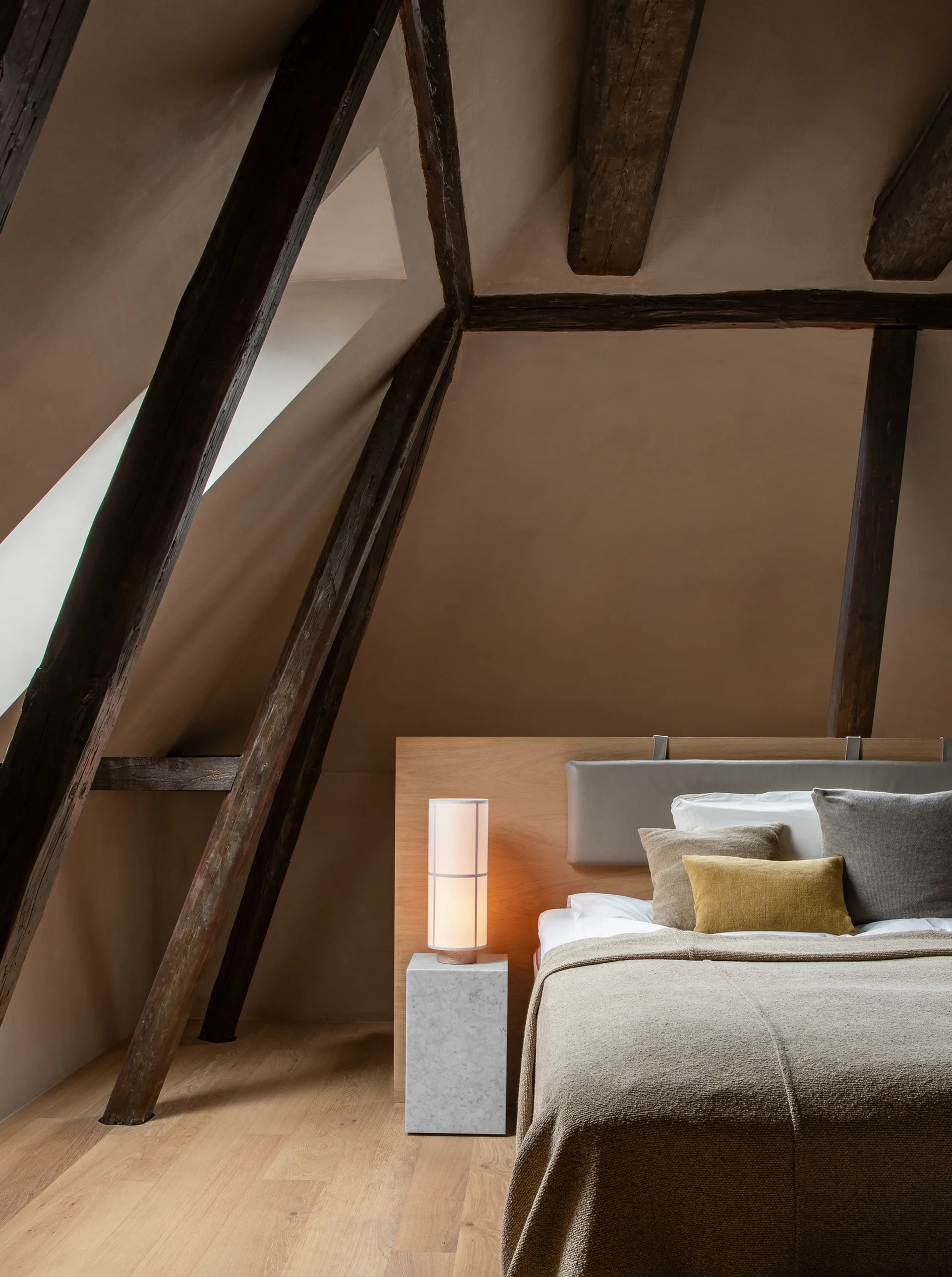 Hashira επιτραπέζιο φωτιστικό, Ακατέργαστο Audo Copenhagen