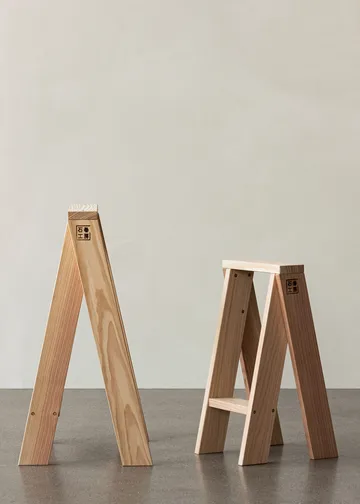 Ishinomaki AA στρογγυλό σκαμπό - Ø48x72 cm - Audo Copenhagen