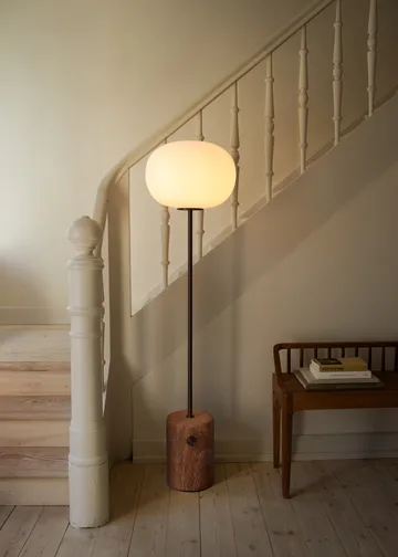 JWDA φωτιστικό δαπέδου - Red travertine, 130 cm - Audo Copenhagen