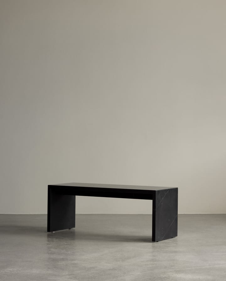 Βοηθητικό τραπέζι Plinth Bridge, Nero Marquina Audo Copenhagen