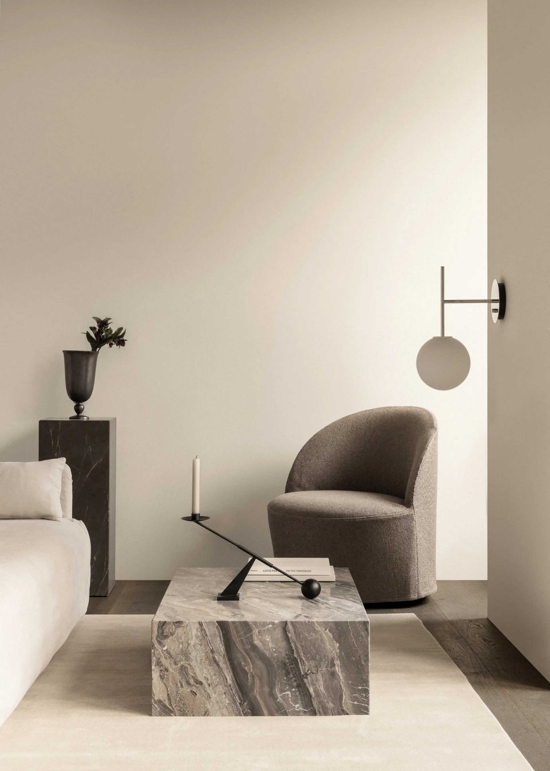 Τραπεζάκι σαλονιού Plinth, Grey galaxy, low Audo Copenhagen