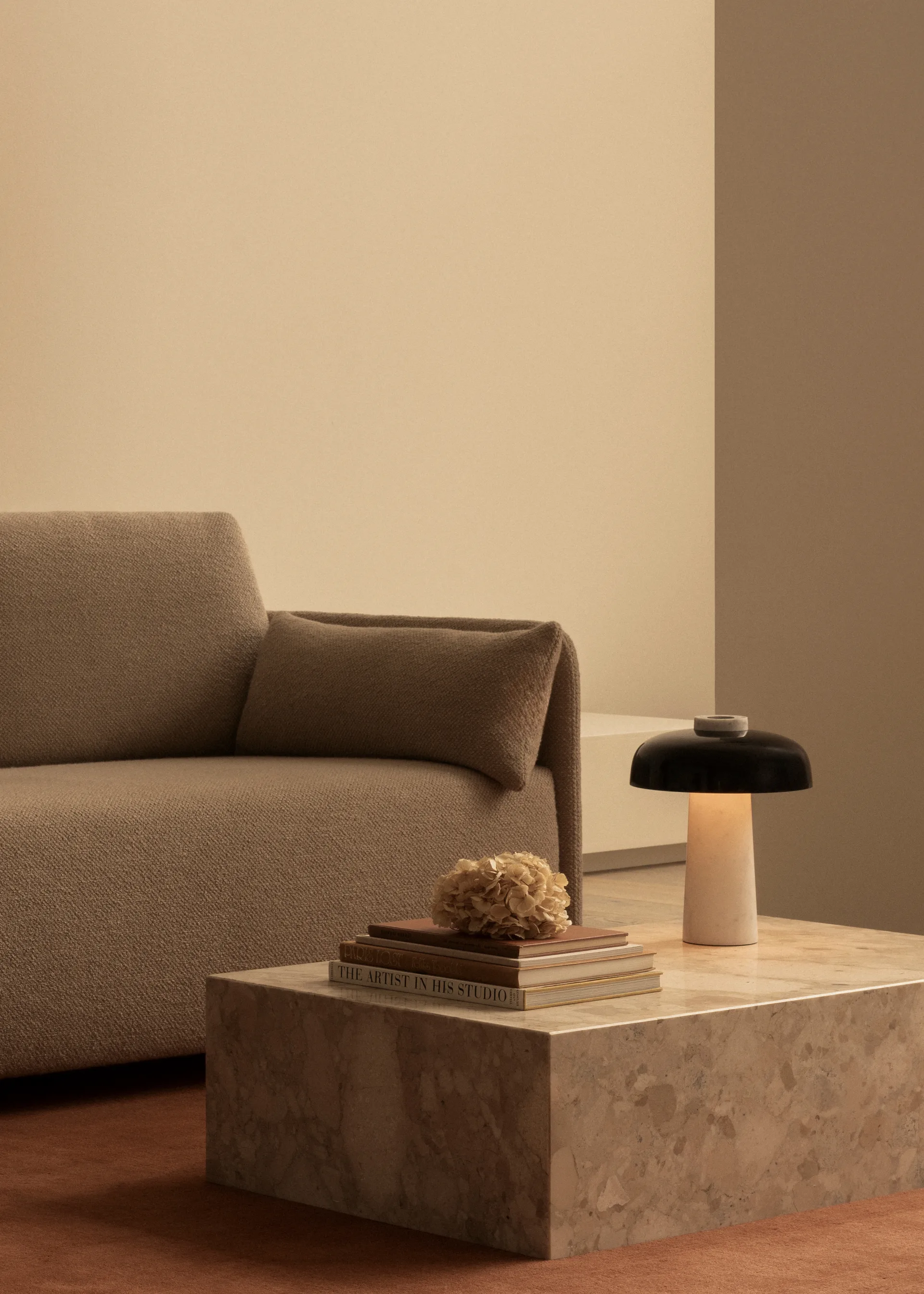 Τραπεζάκι σαλονιού Plinth, Grey galaxy, low Audo Copenhagen