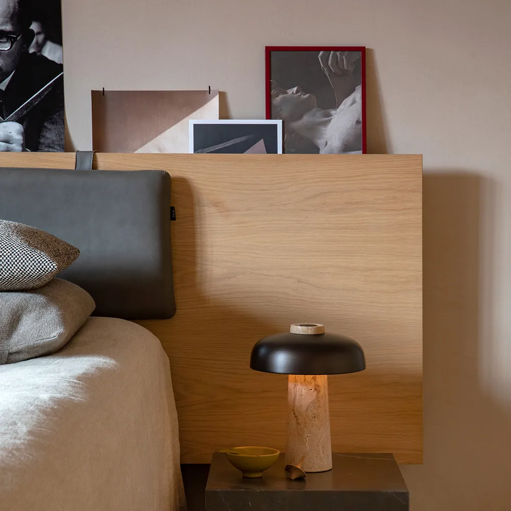 Reverse επιτραπέζιο φωτιστικό 30 cm, Τραβεντίνο-μπρονζέ ορείχαλκος Audo Copenhagen