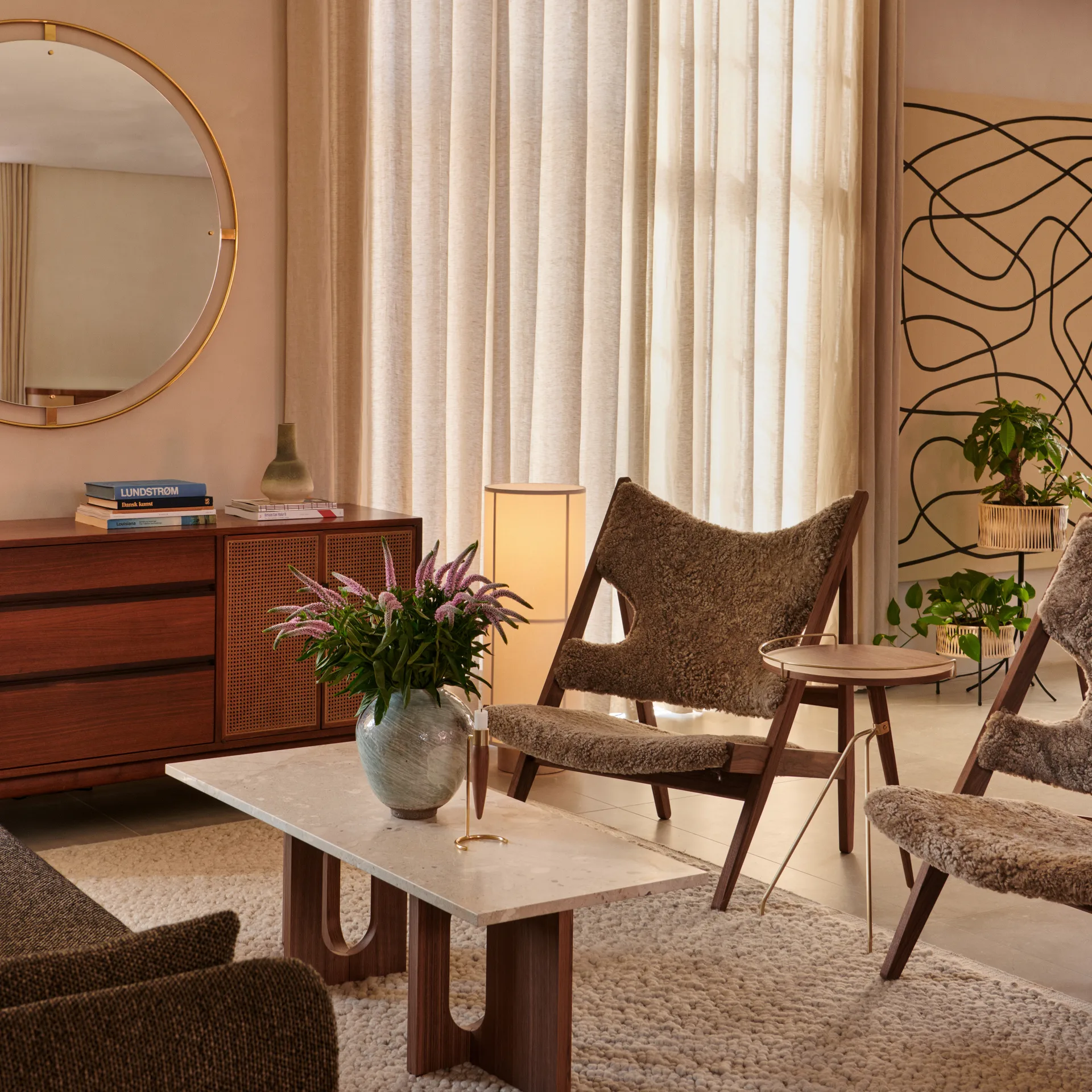 Umanoff βοηθητικό τραπεζάκι καρυδιά-γυαλισμένος ορείχαλκος, 60 cm Audo Copenhagen