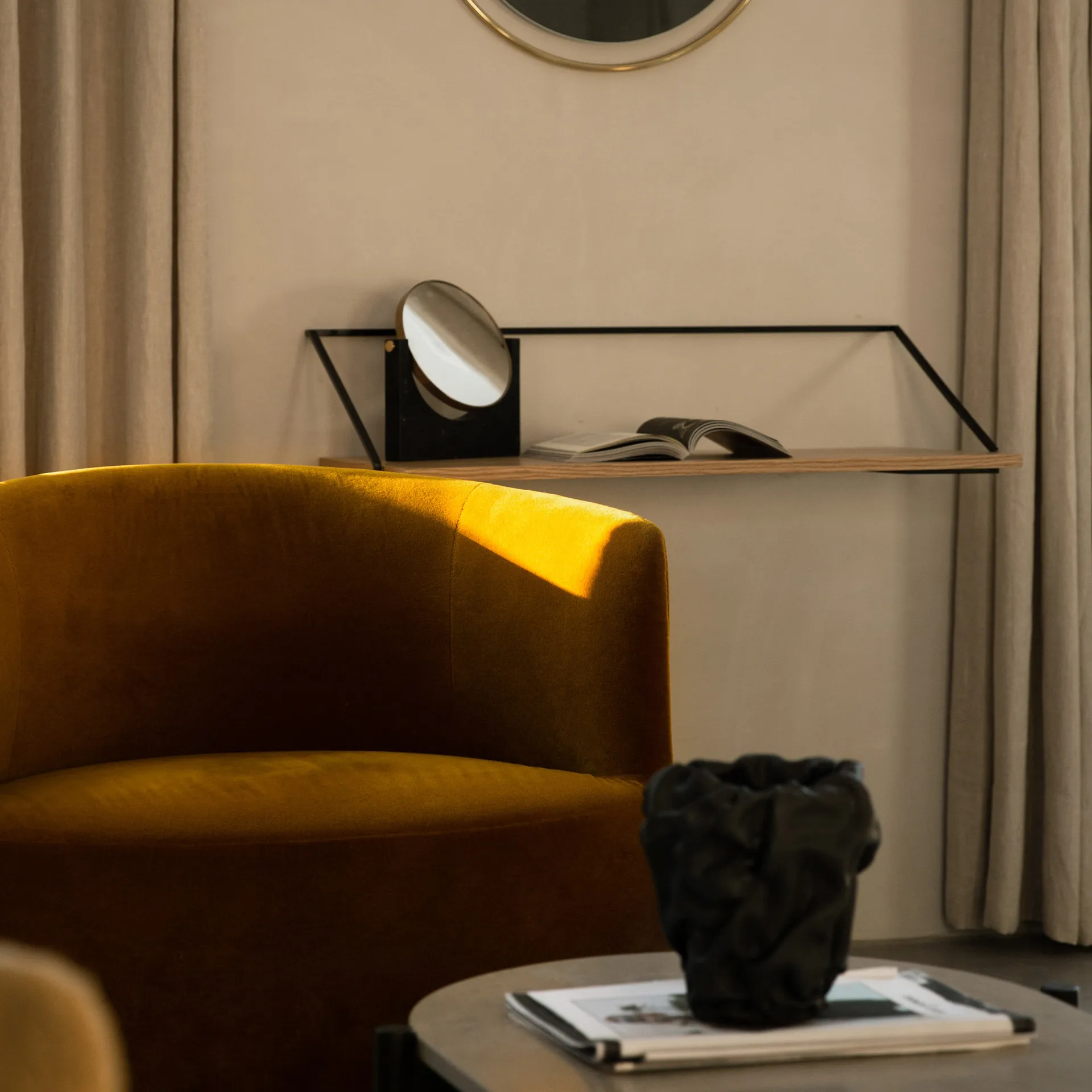 Γραφείο/ράφι σε ράγα, δρυς Audo Copenhagen