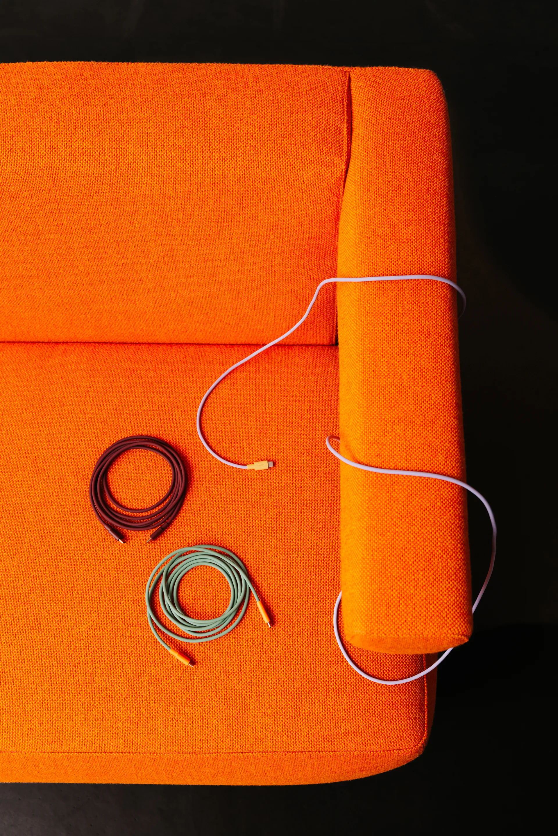 AVOLT x Bauhaus-Archiv Cable 1 USB C σε USB C, Mulberry Red Avolt