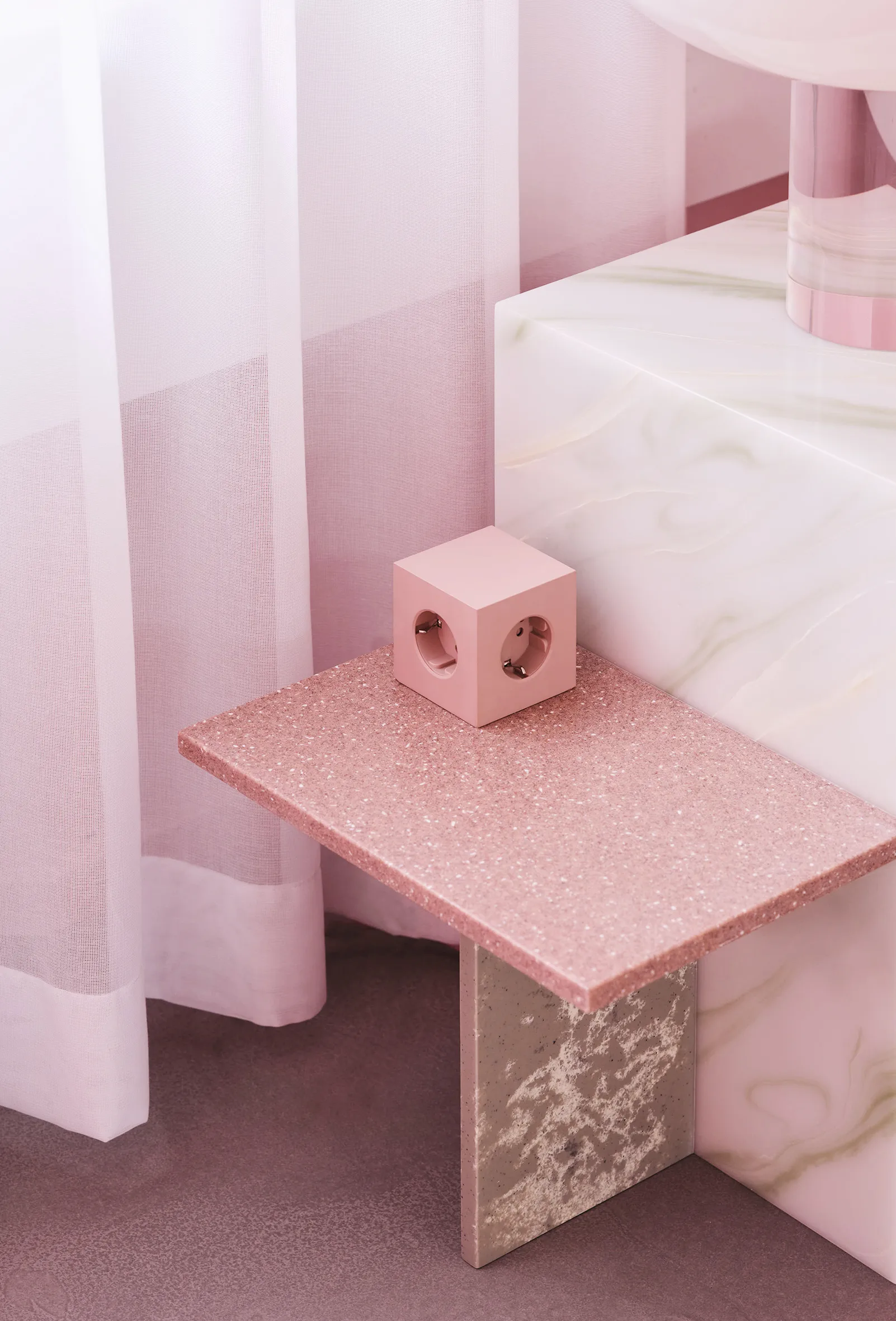 Square 1 πολύπριζο USB-C 30W 1,8 μ, New Pink Avolt