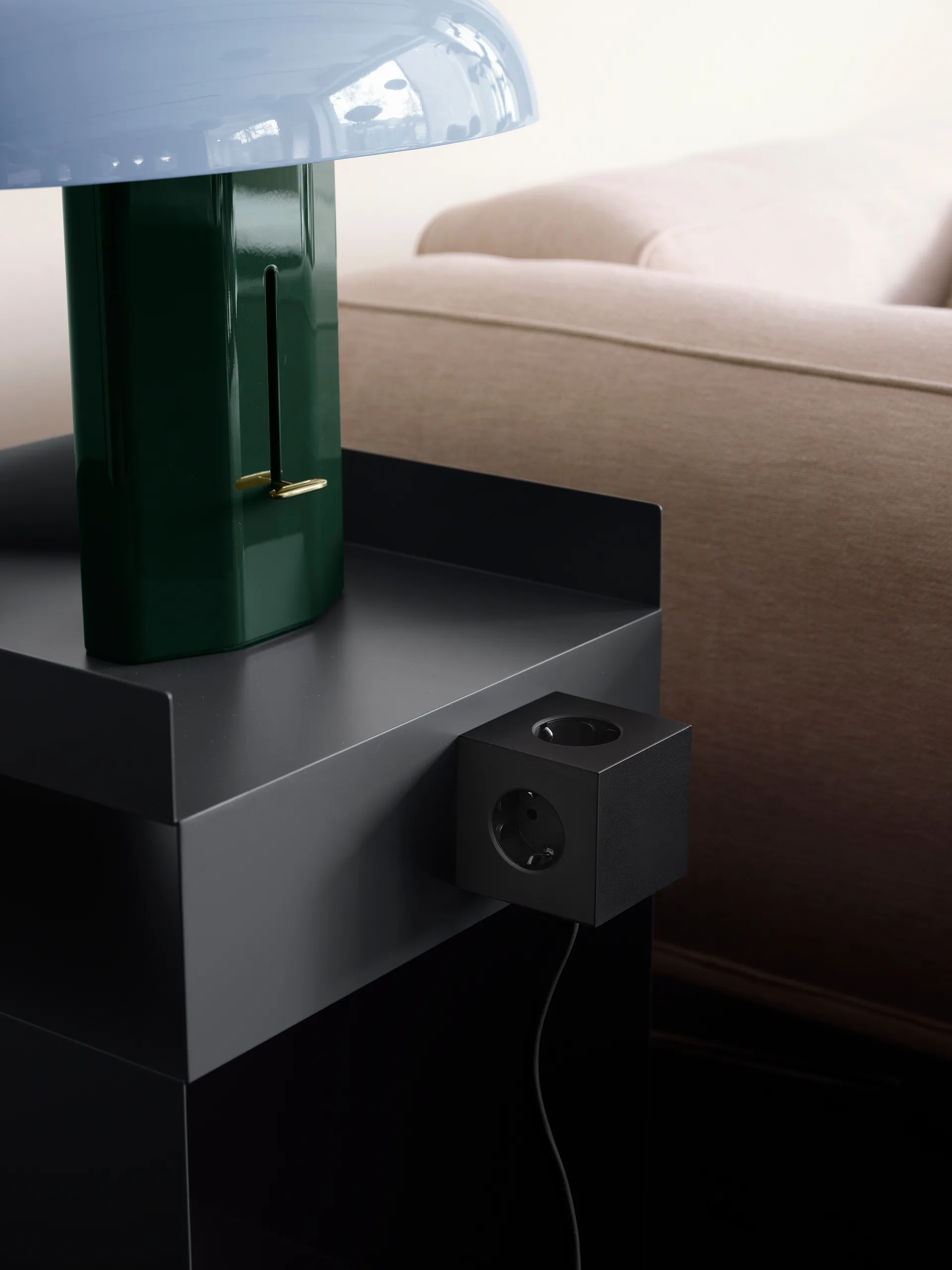 Square 1 πολύπριζο USB-C 30W 3 μ, Stockholm Black Avolt