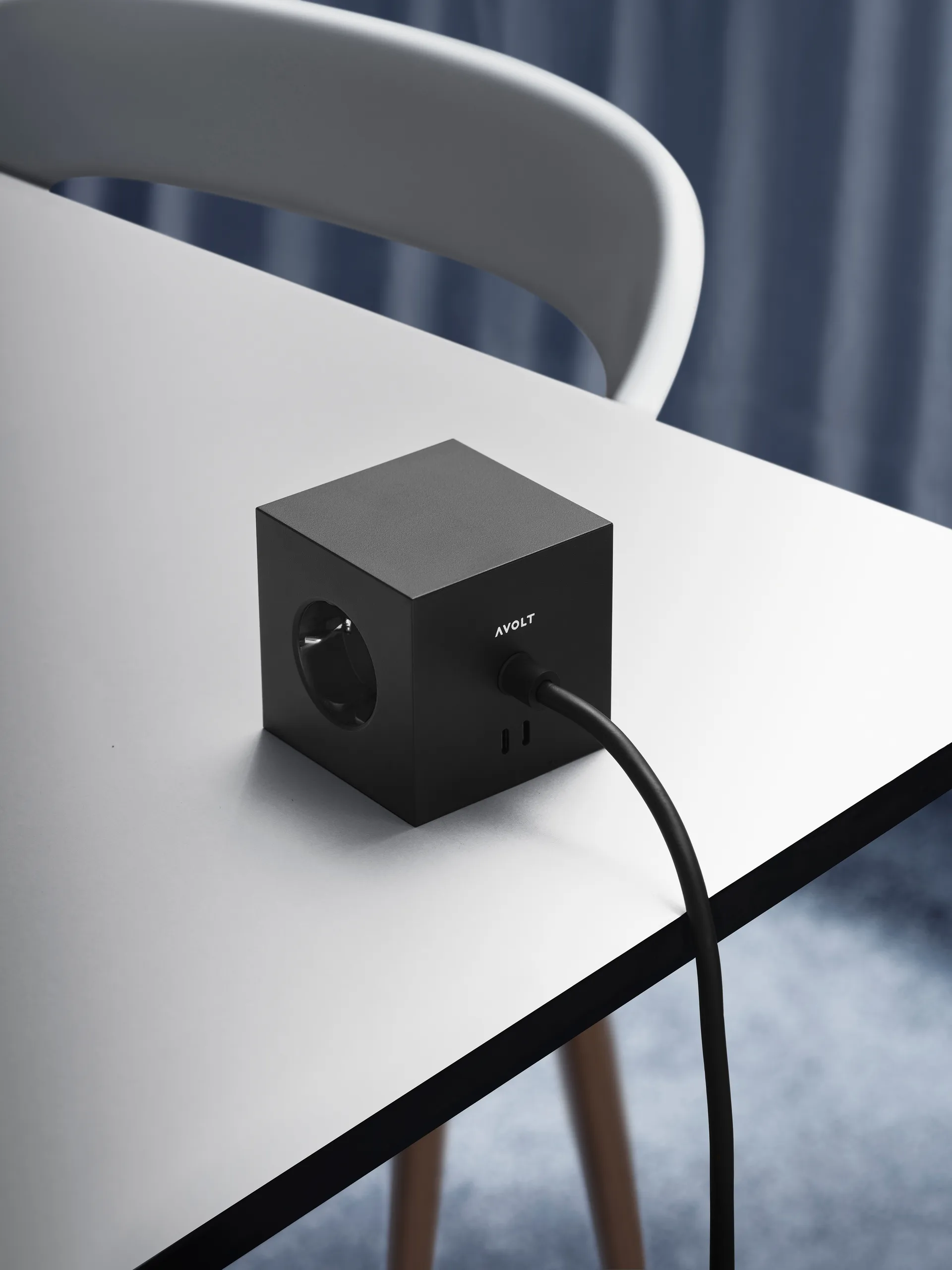 Square 1 πολύπριζο USB-C 30W 3 μ, Stockholm Black Avolt