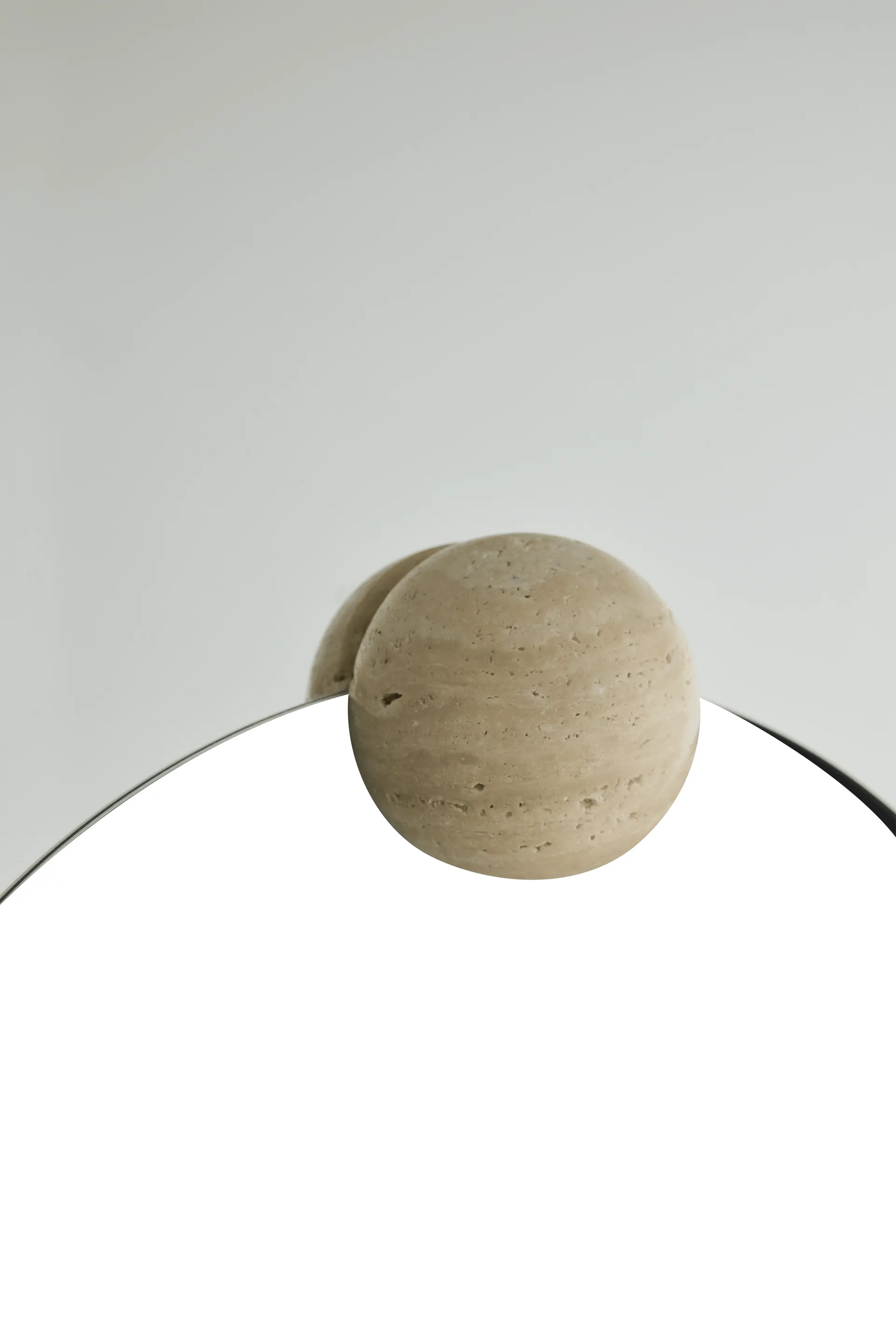 Καθρέφτης τοίχου Castellum Ø80 εκ., Clear-travertine AYTM