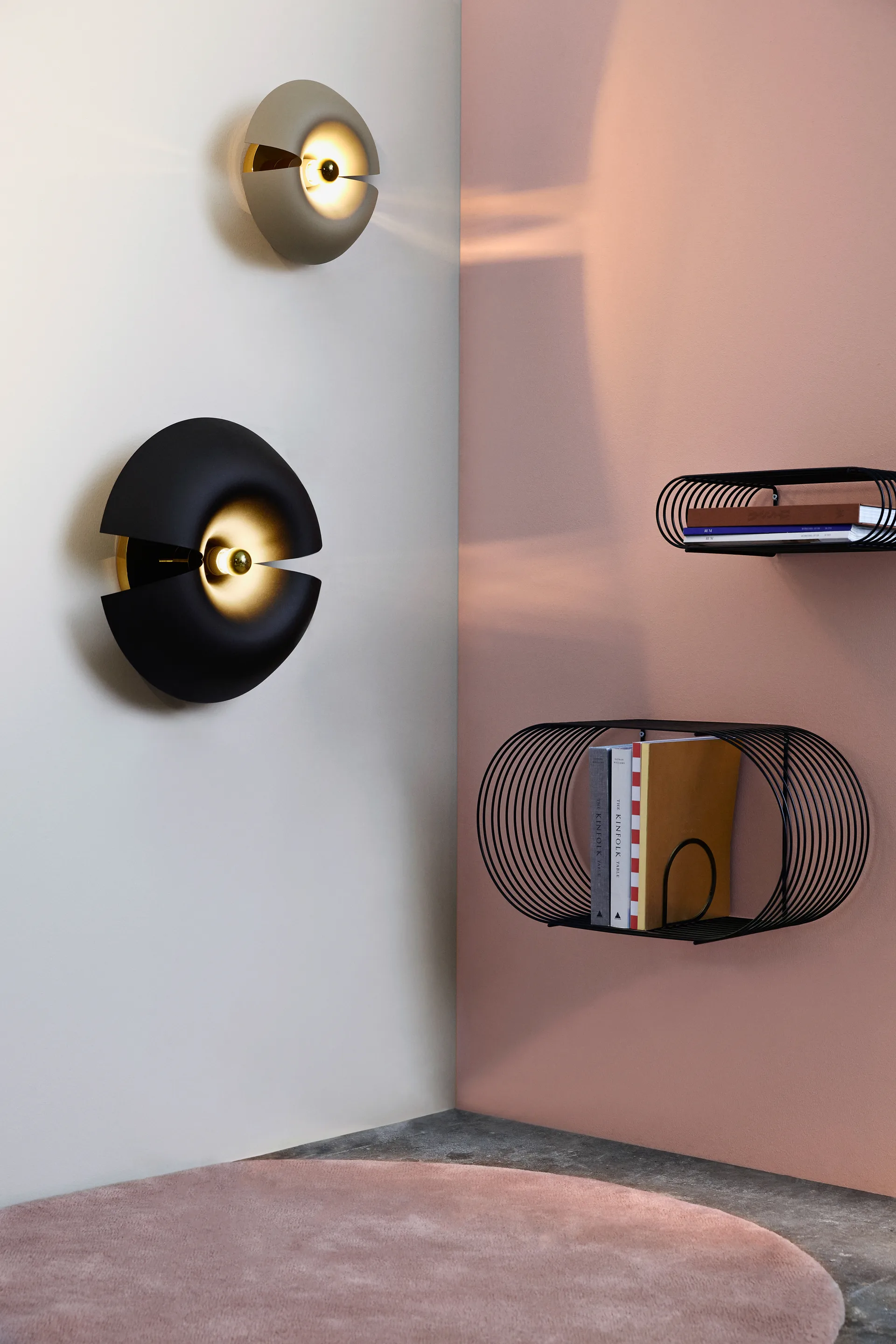 Curva ράφι τοίχου, Μαύρο AYTM