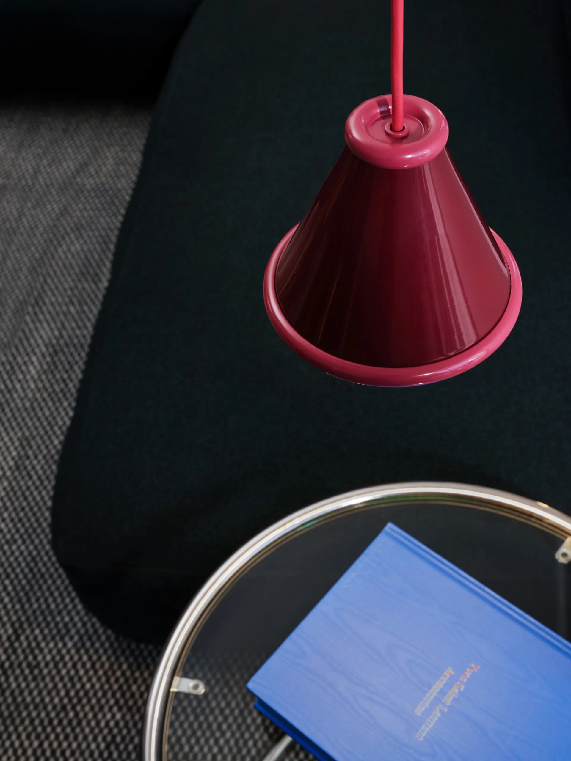 Belle κρεμαστό φωτιστικό Ø15 cm, Wine red-red violet Belid