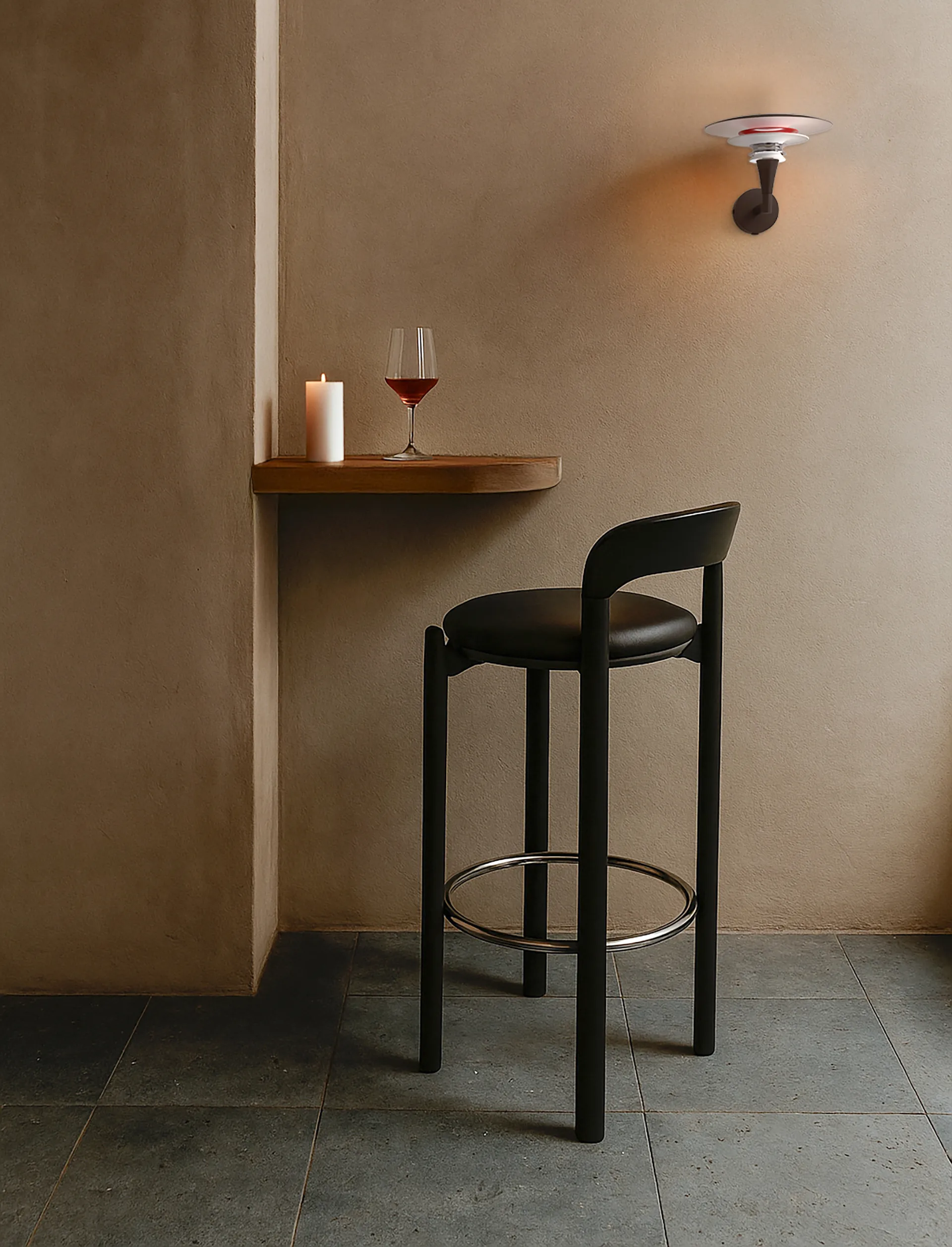 Diablo φωτιστικό τοίχου Ø20 cm, Ματ μαύρο-γυαλιστερό κόκκινο Belid